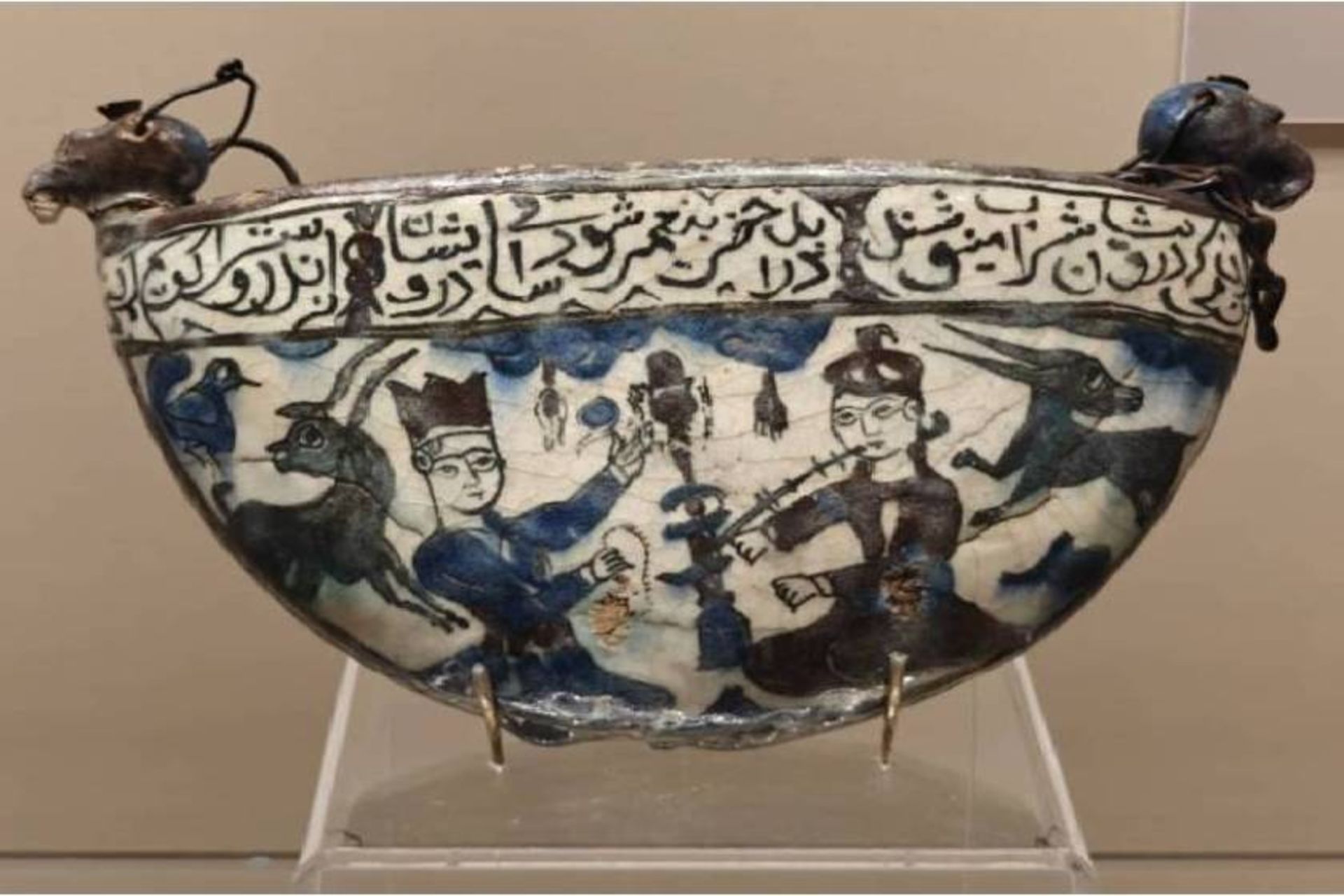 شعر مولانا روی سفال دوره اسلامی