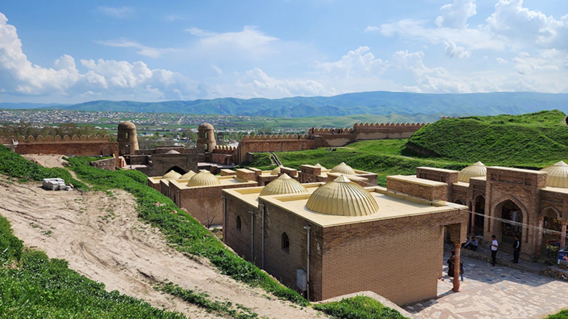 بناهای تاریخی قلعه حصار تاجیکستان
