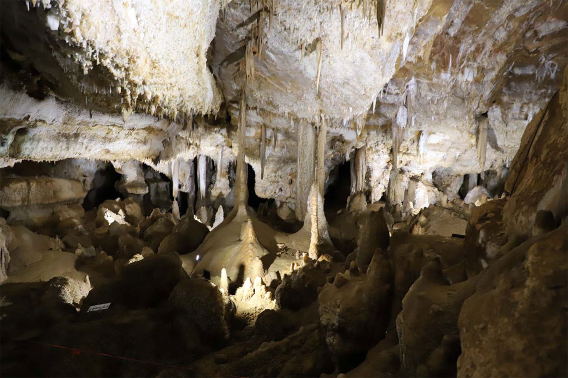 قندیل های غار کتله خور