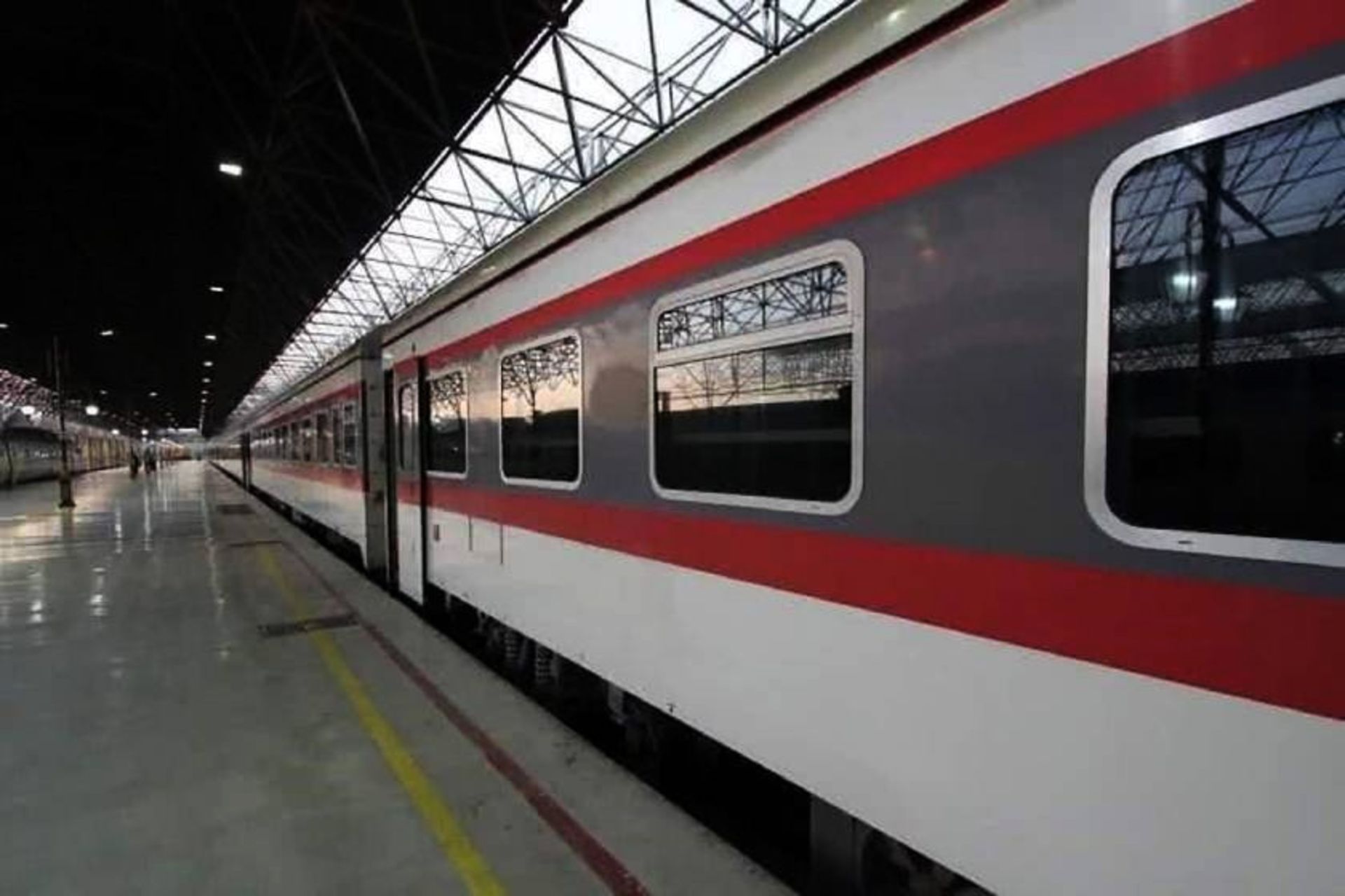 چطور از زمان پیش فروش بلیط قطار مطلع شویم