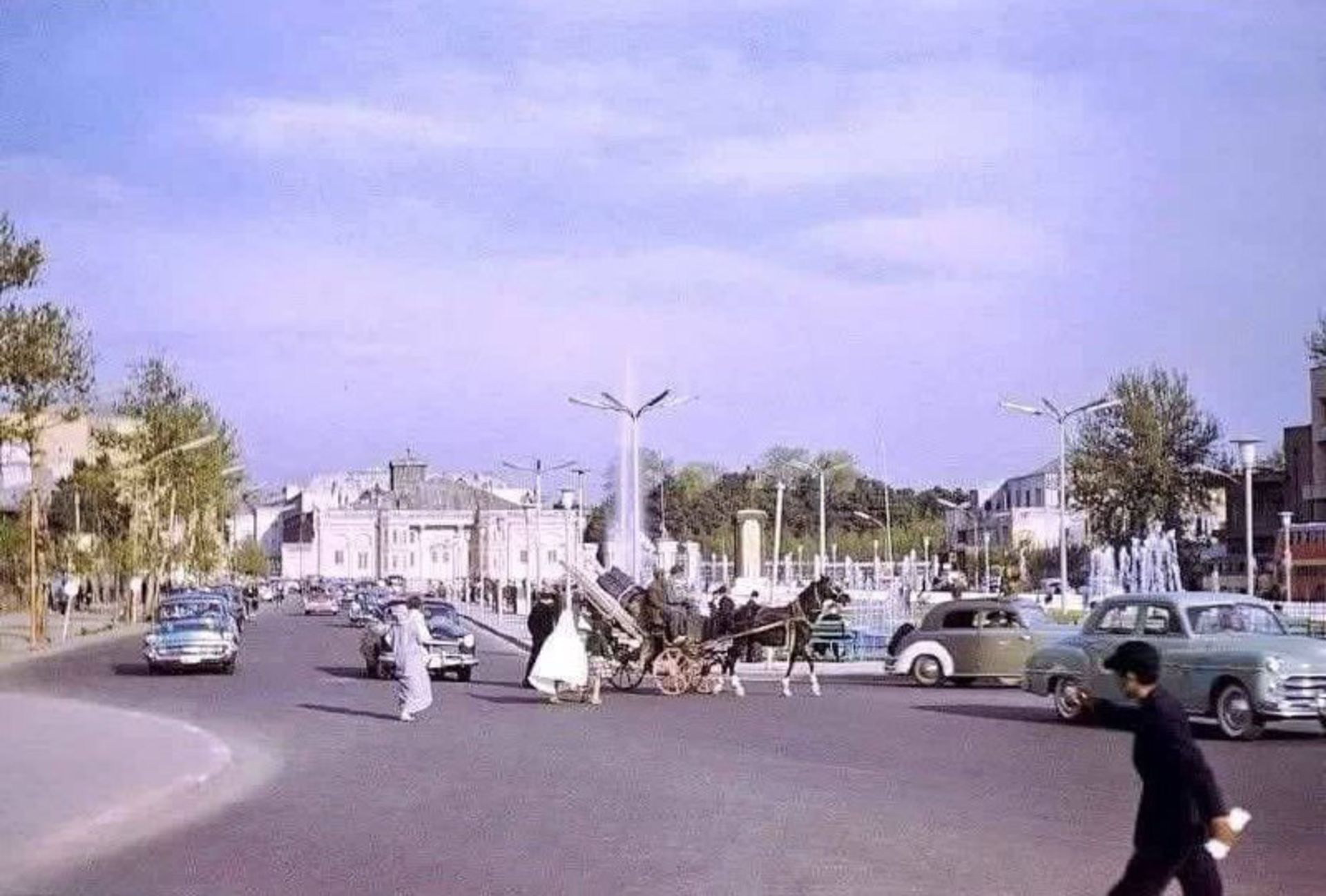 عکس تاریخی میدان بهارستان تهران