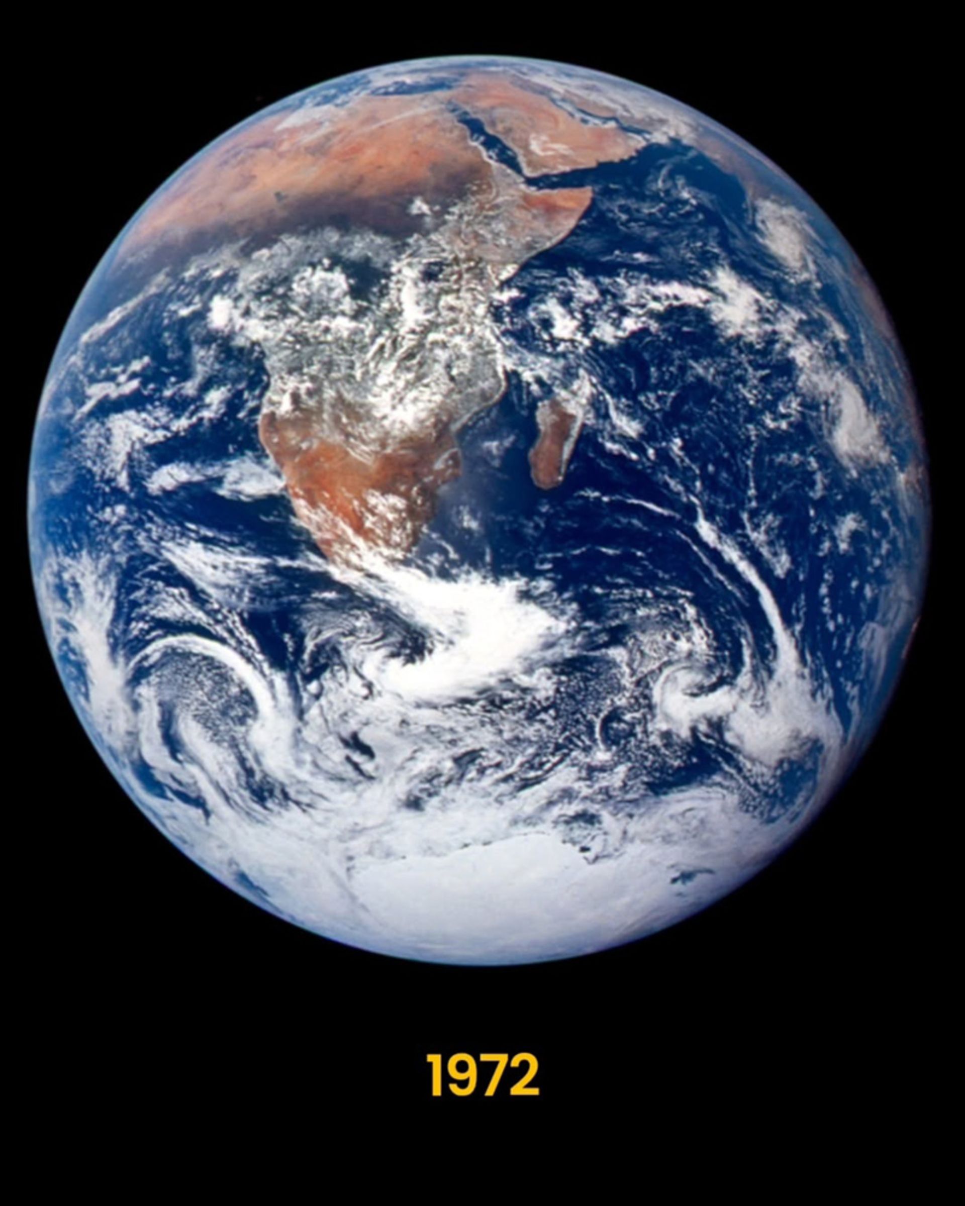 عکس کره زمین از فضا