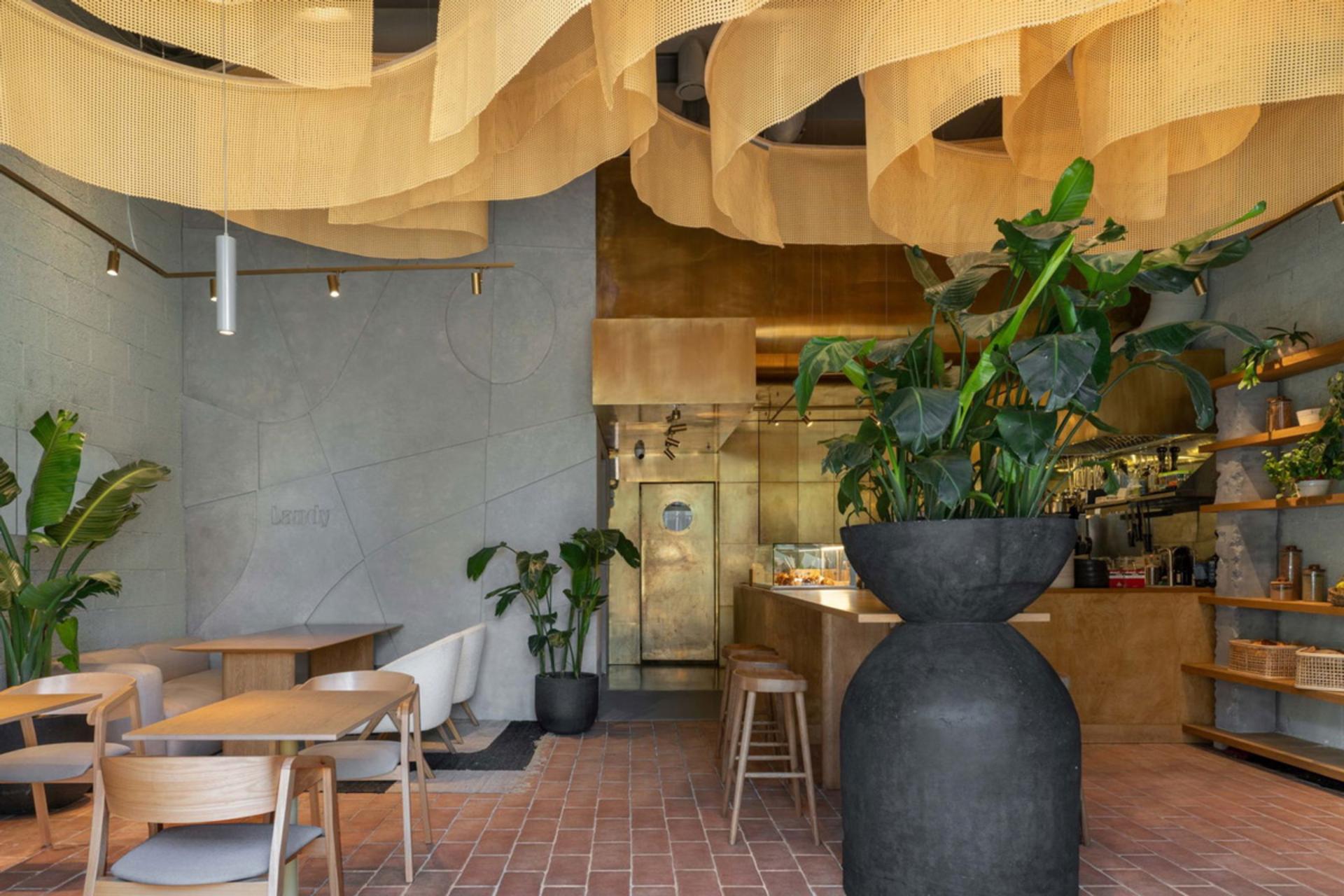 پیشخوان کافه لندی