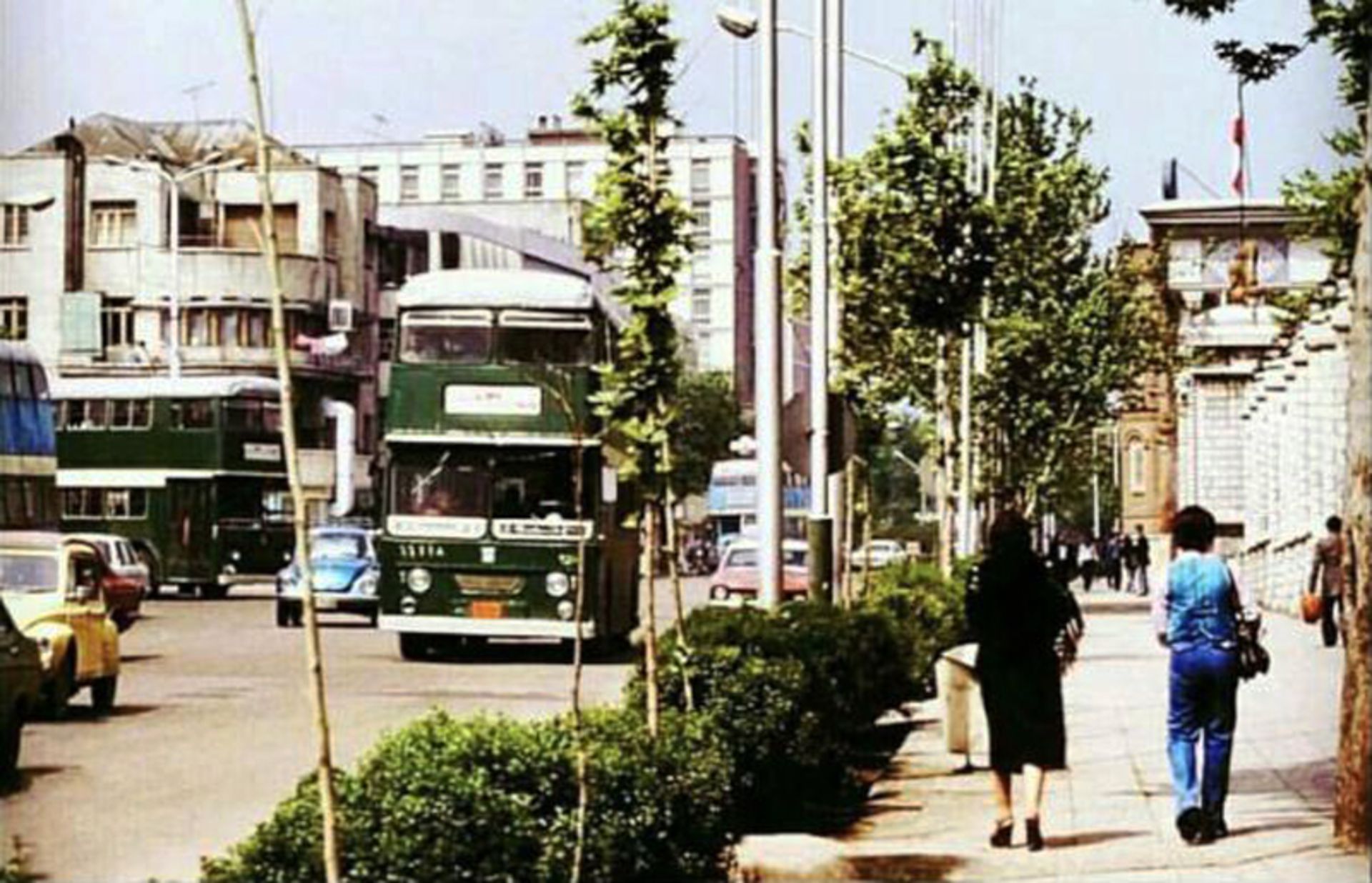 عکس تاریخی میدان بهارستان و ساختمان مجلس شورای ملی