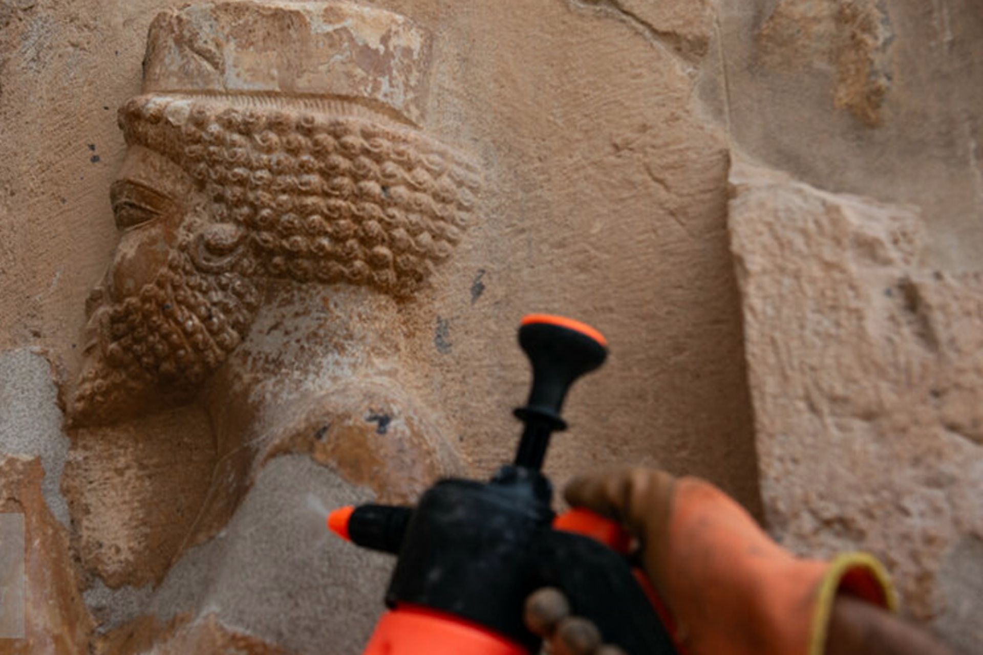 مرمت نقش رستم