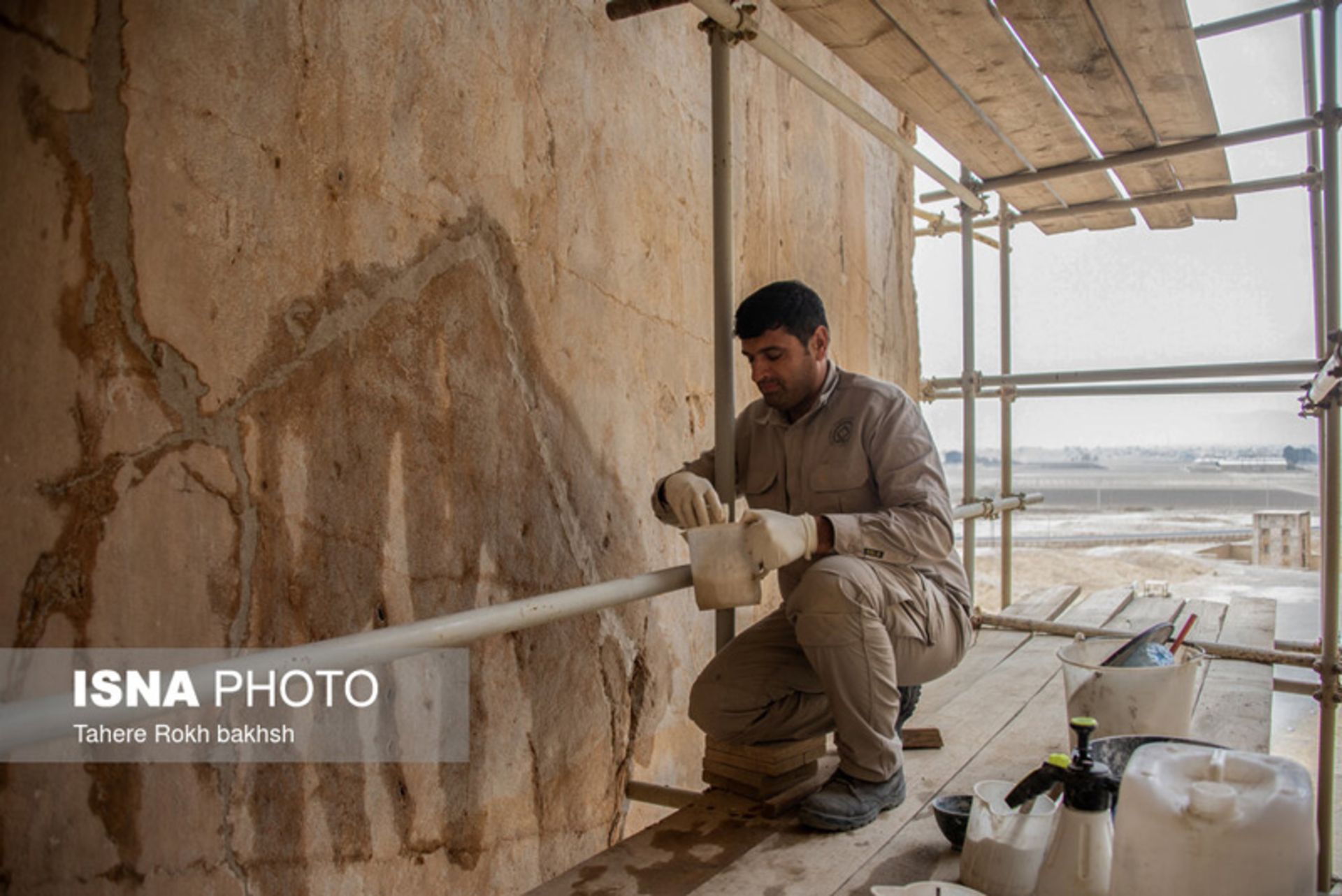 مرمت نقش رستم