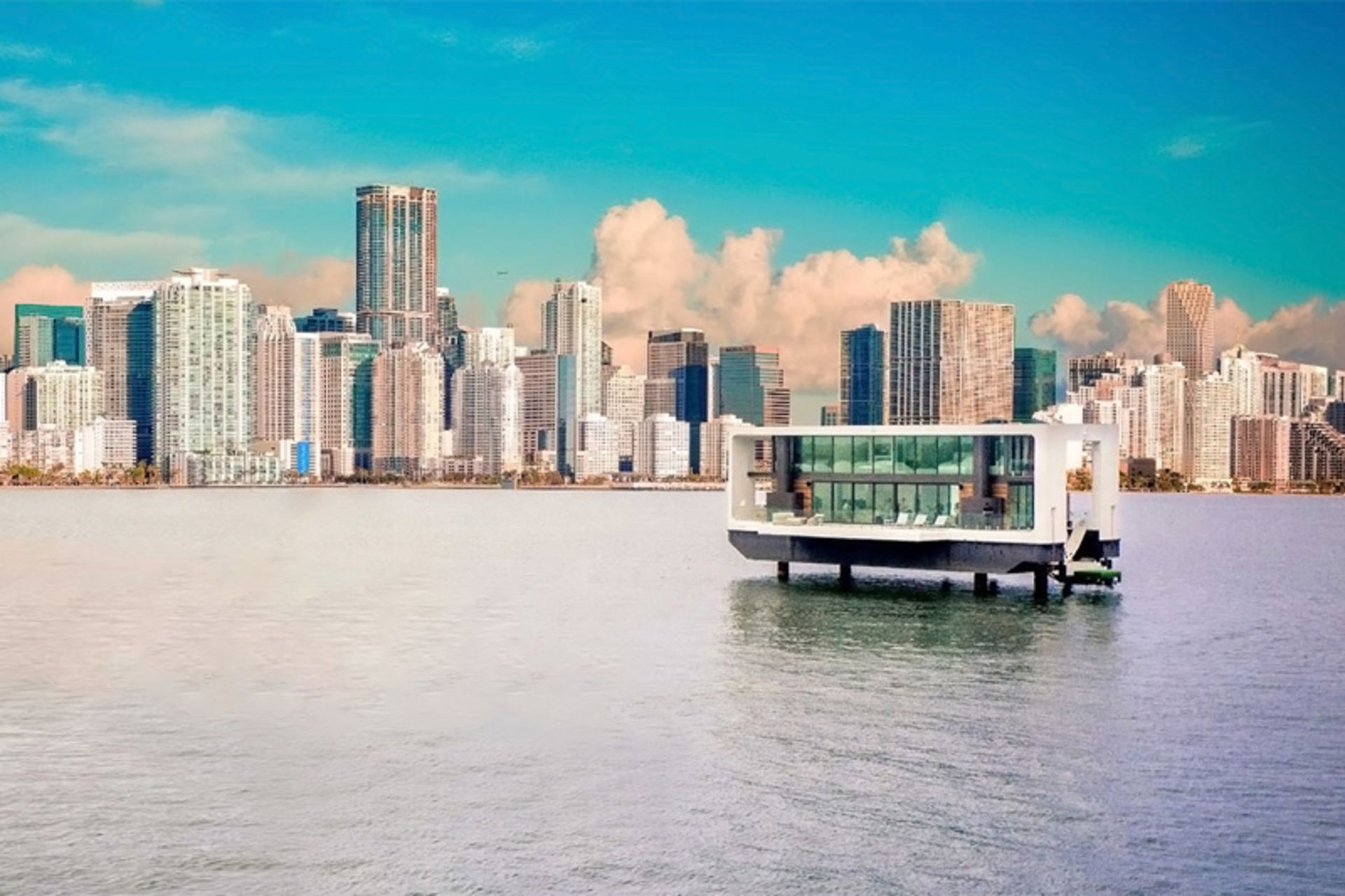 ویلای شناور آرکوپ ۷۵ در نزدیکی شهر ساحلی