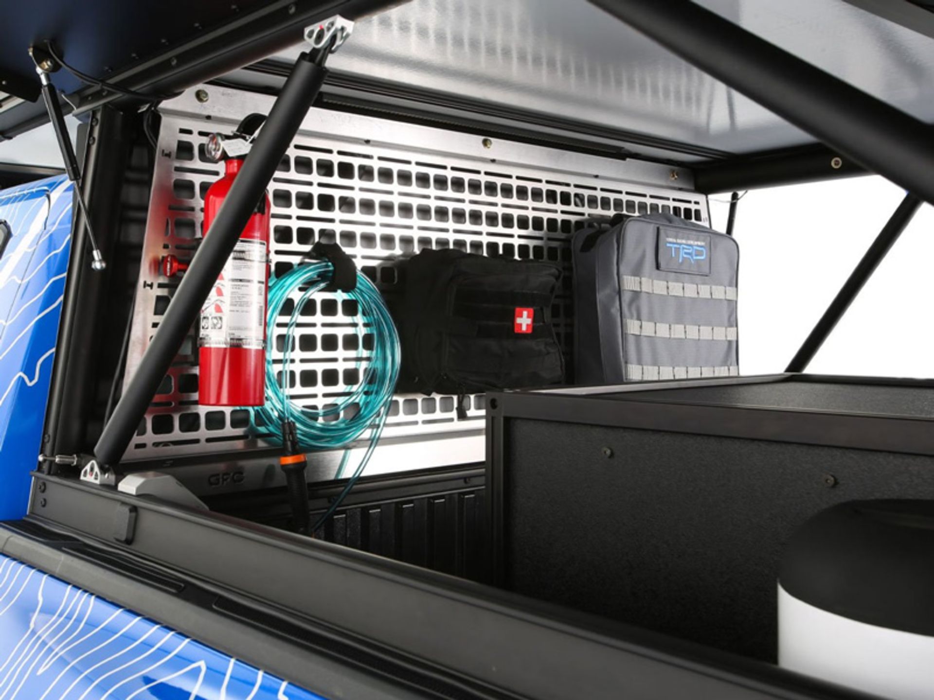 تجهیزات کمپینگ در خودروی مفهومی تاکوما از کمپانی تویوتا