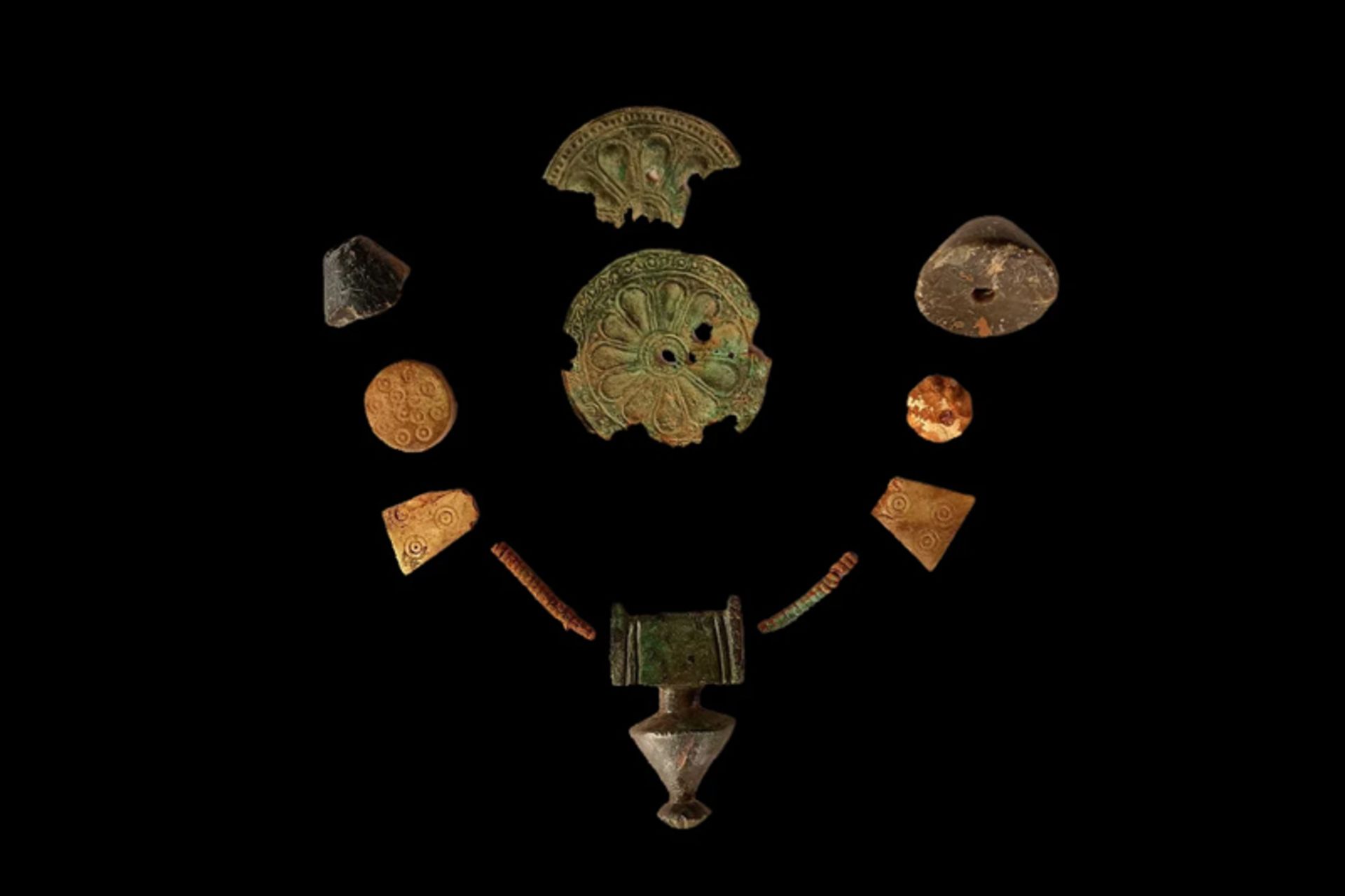 کشف تاج وارانه یونان