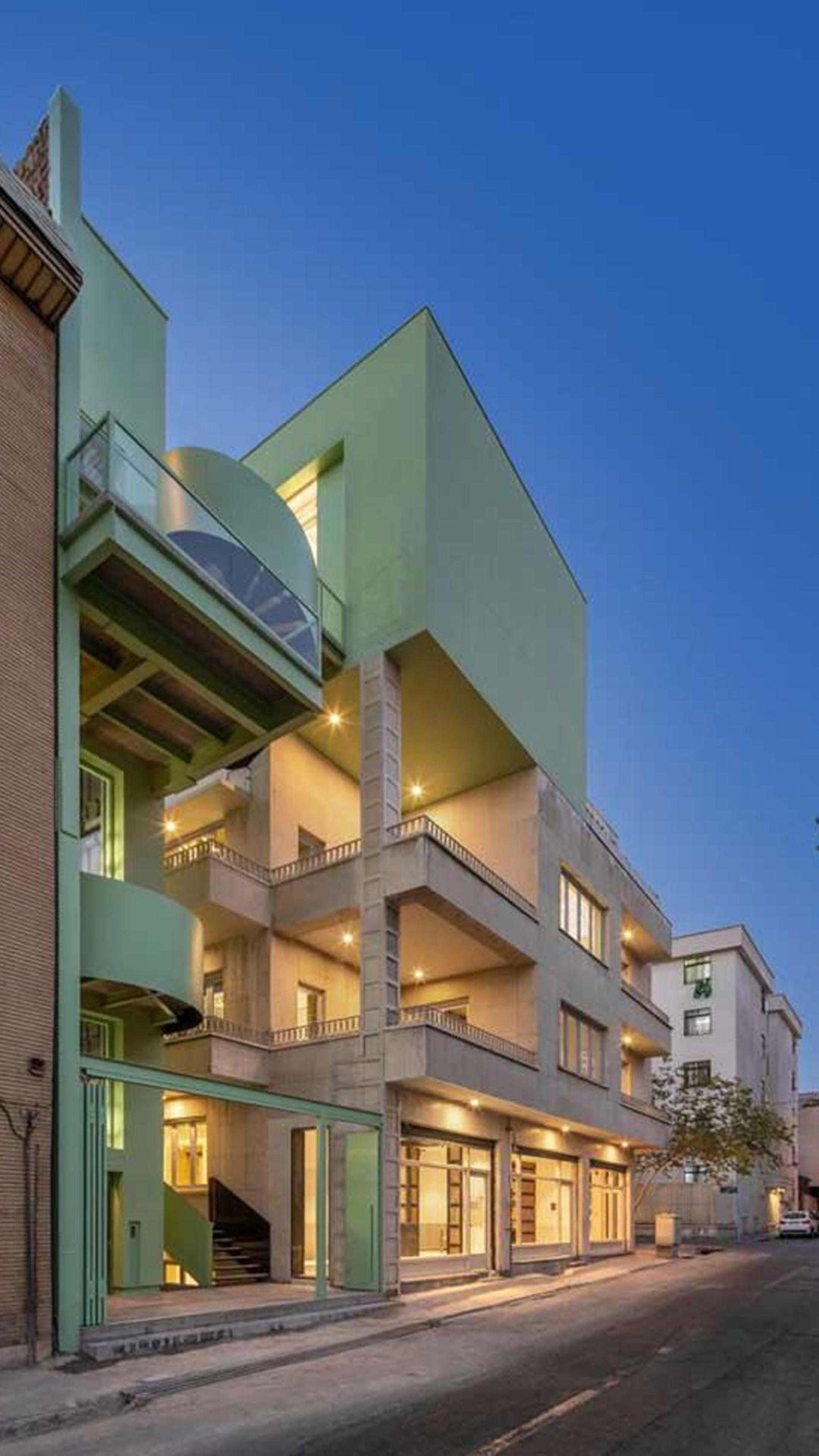 کافه وست تهران