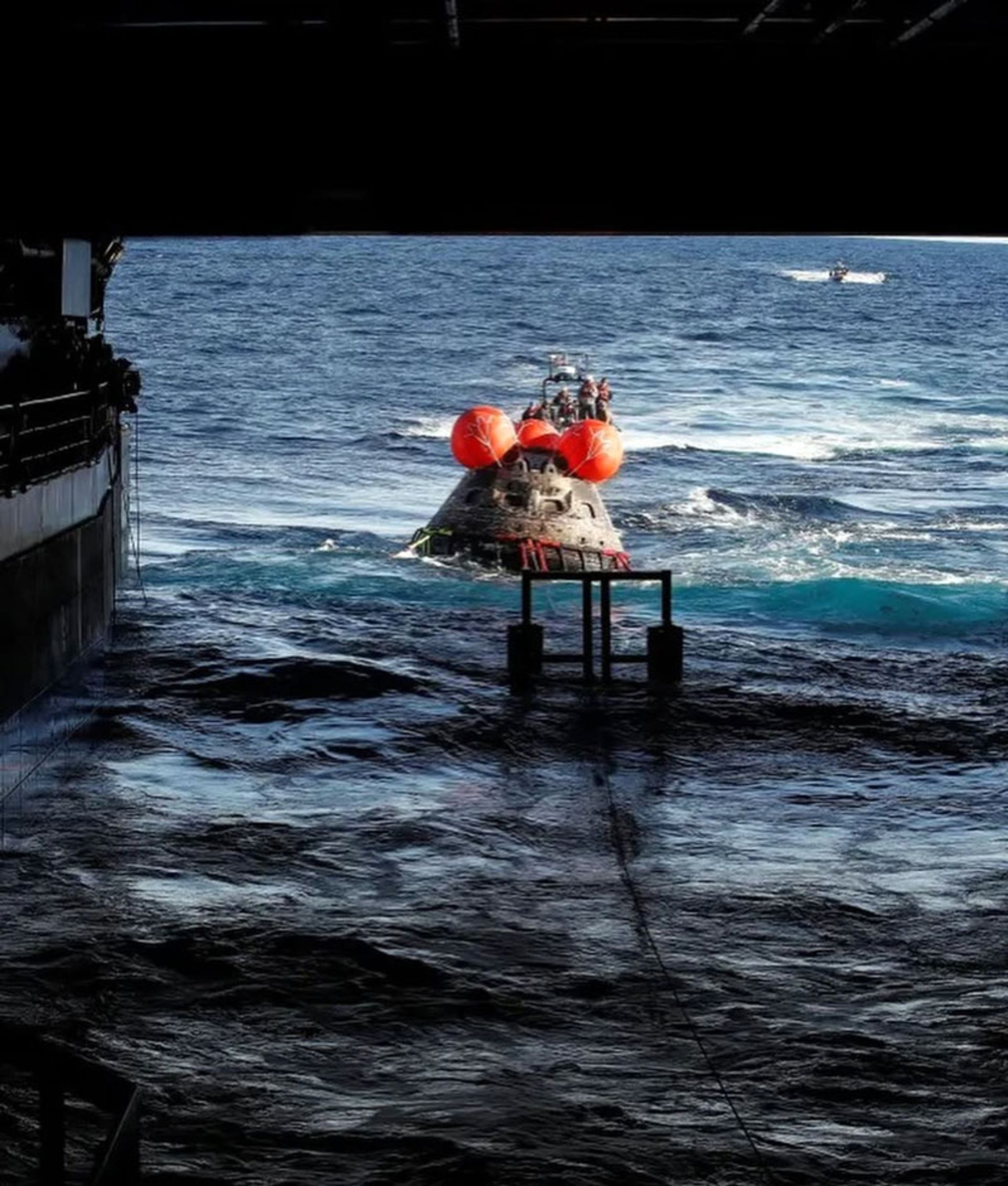 بازگشت به آرمتیس دو به زمین