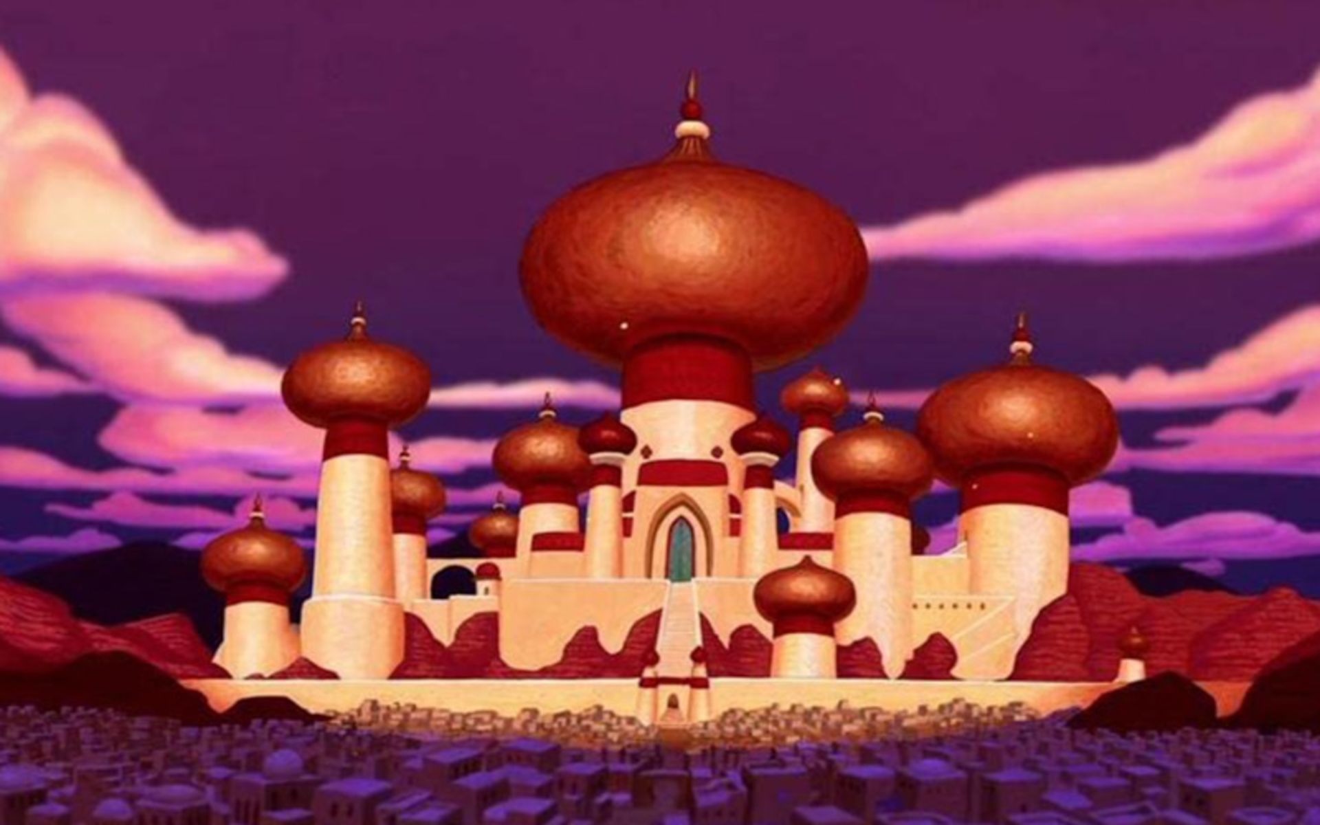 کاخ علاءالدین با گنبدهای قرمز