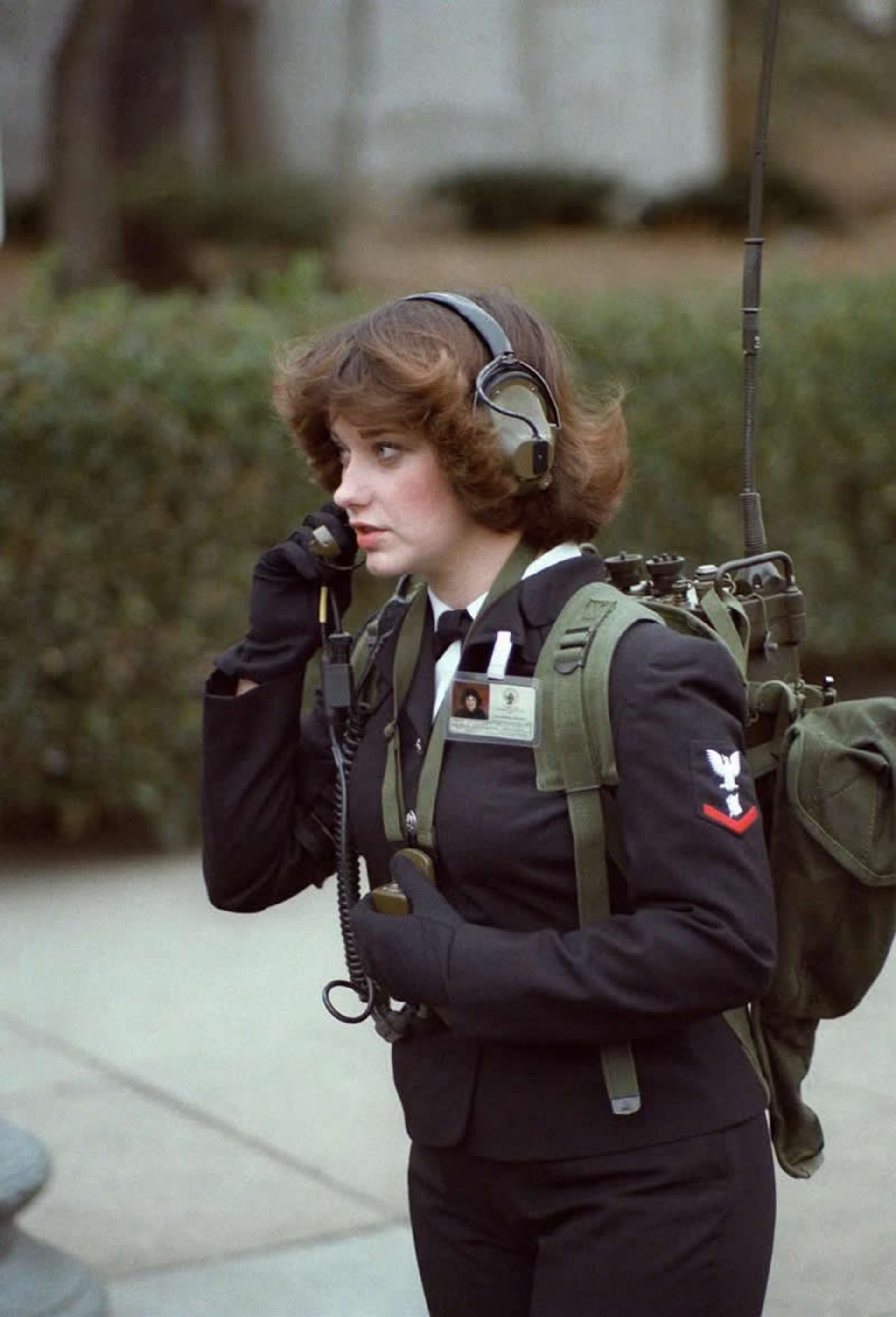 یک متخصص ارتباطات نیروی دریایی ایالات متحده در مراسم تحلیف رونالد ریگان، ۱۹۸۱