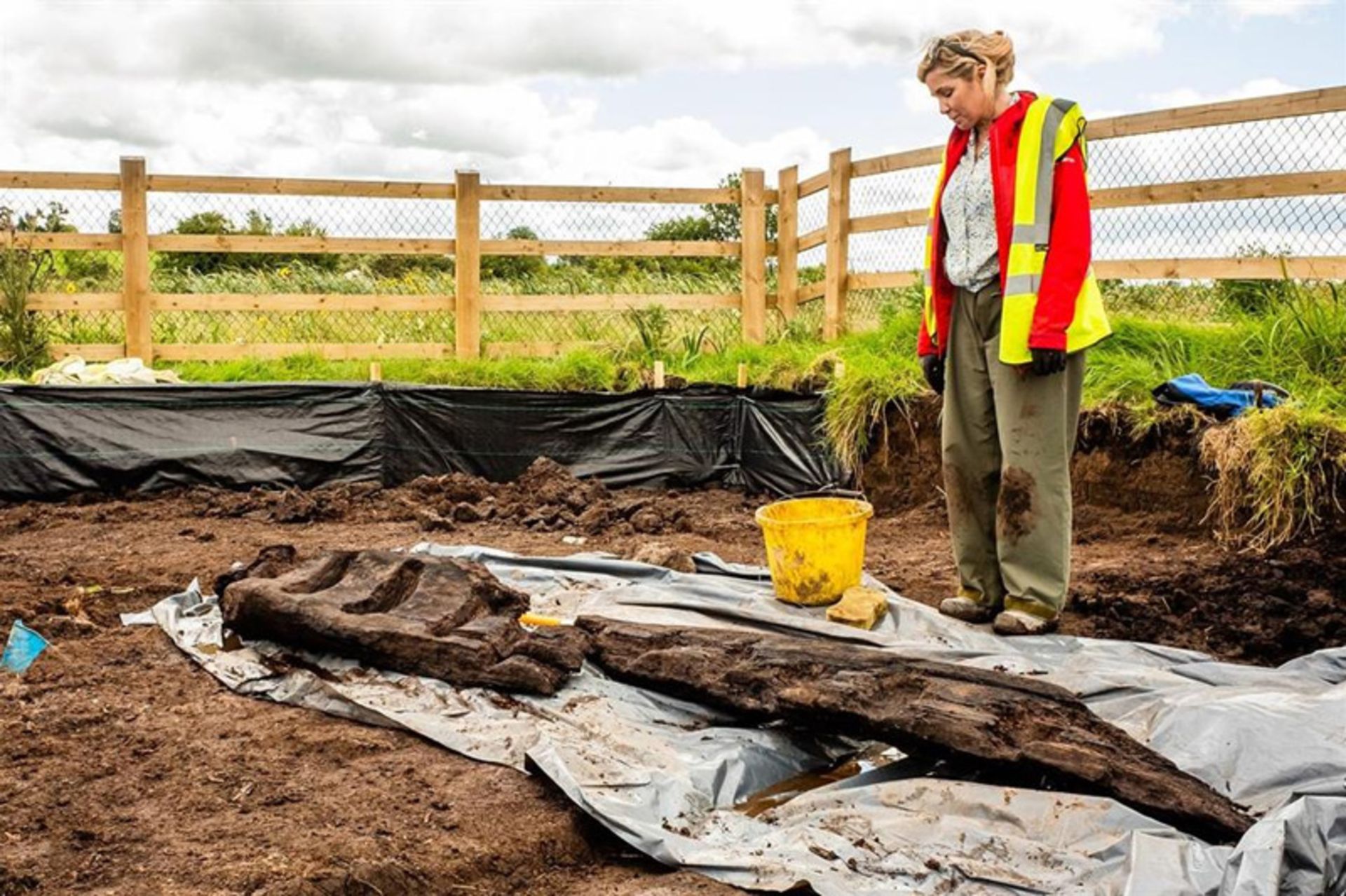 تندیس گورتناکرانا در ایرلند