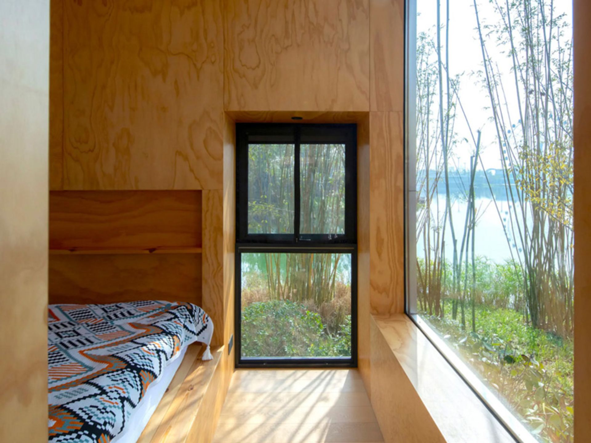 فضای داخلی کلبه‌های اقامتگاه کلبه هزارتو در چین