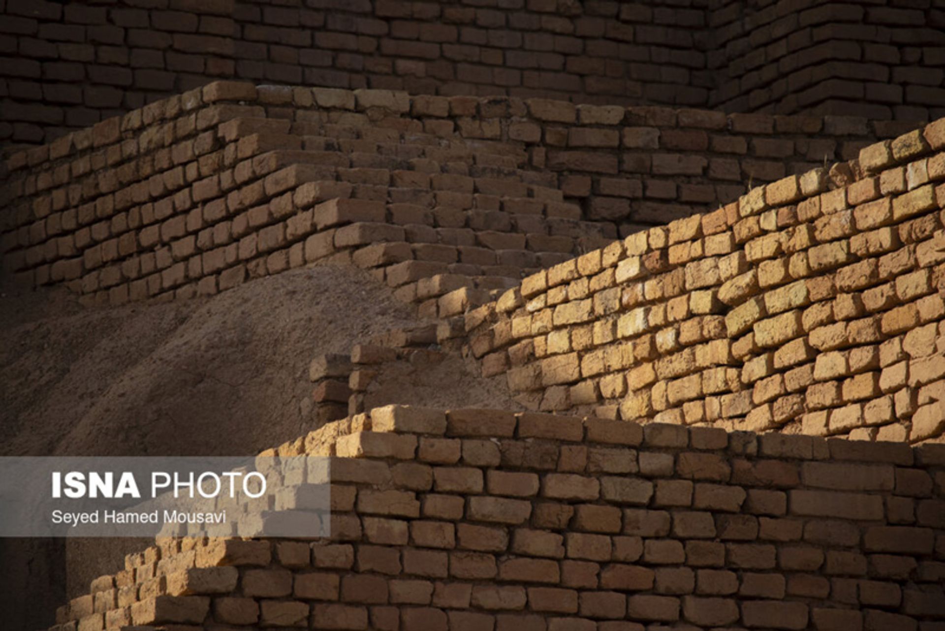 جزییات معماری چغازنبیل