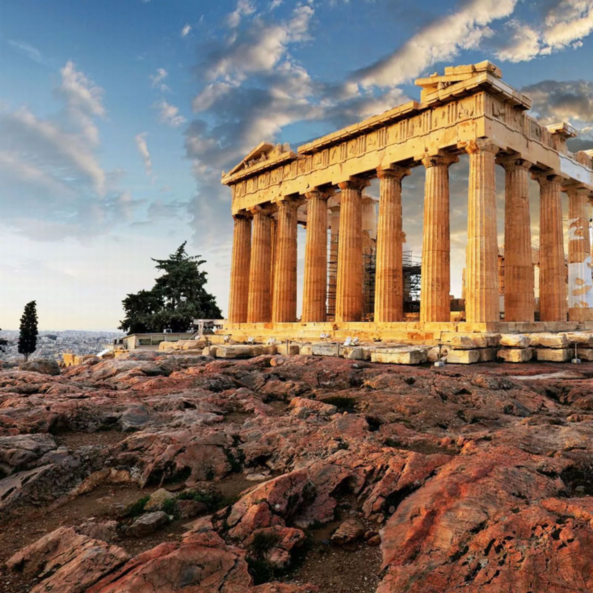 تصویر آکروپولیس زیر آسمان صاف