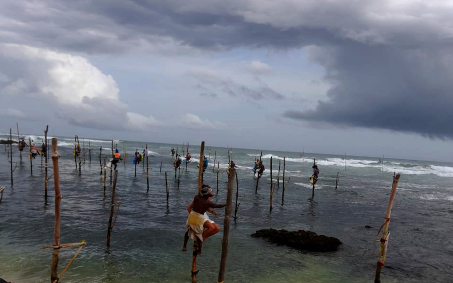 باران های موسمی در سواحل سریلانکا