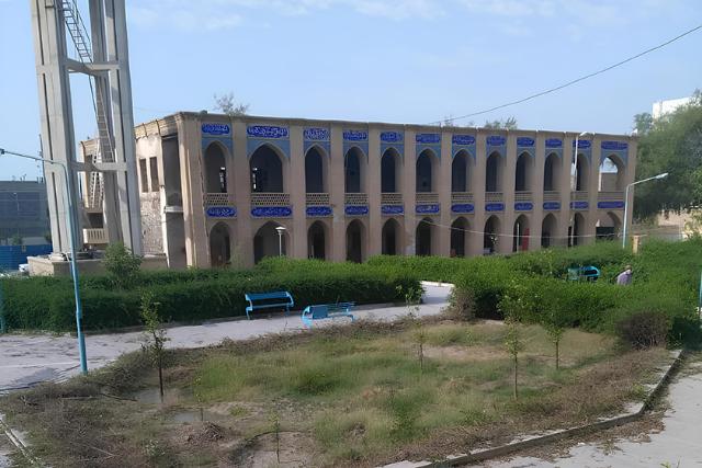 بنای تاریخی عمارت کلاه‌ فرنگی بندرعباس