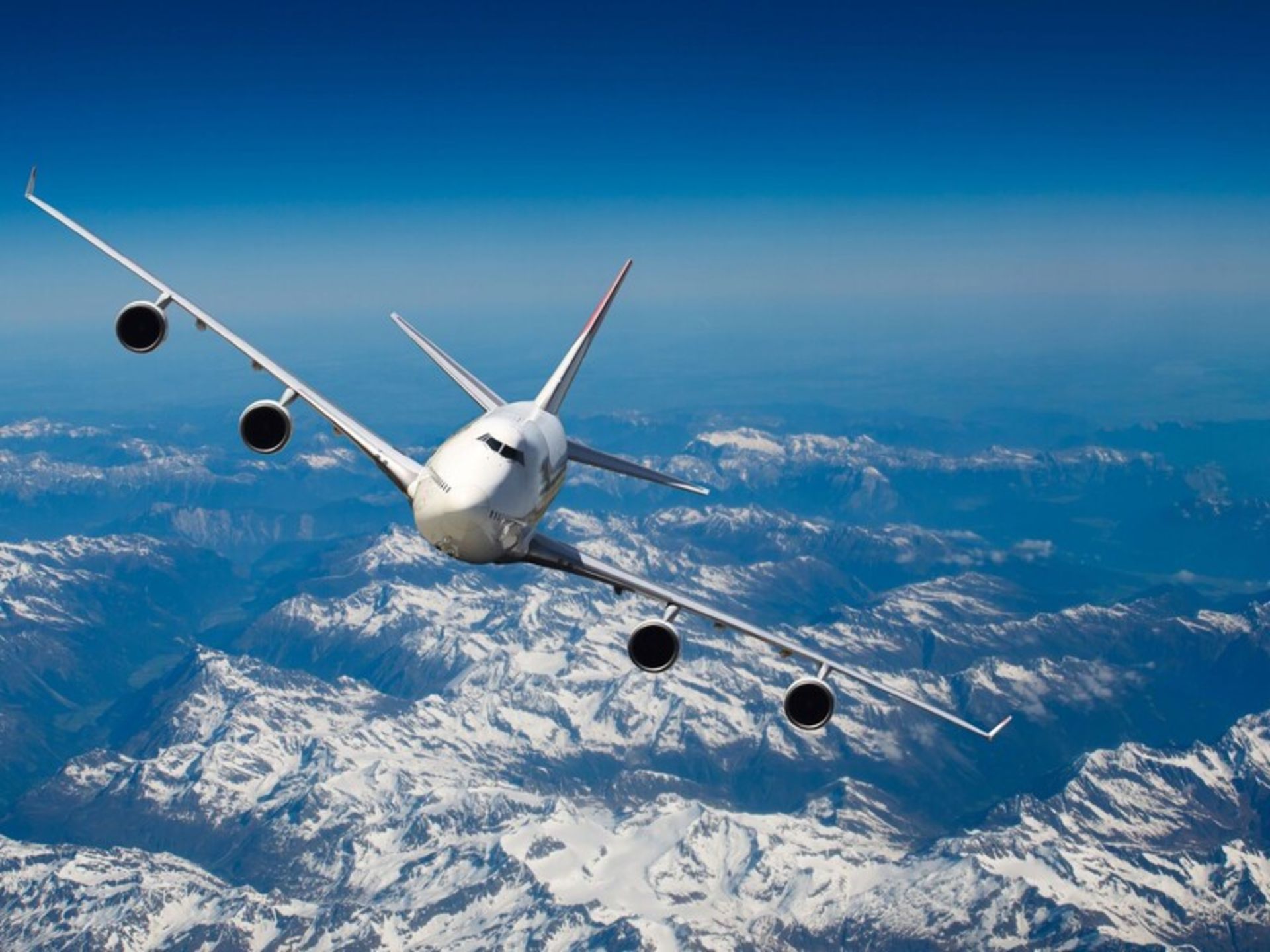 هزینه سفر هوایی به قشم