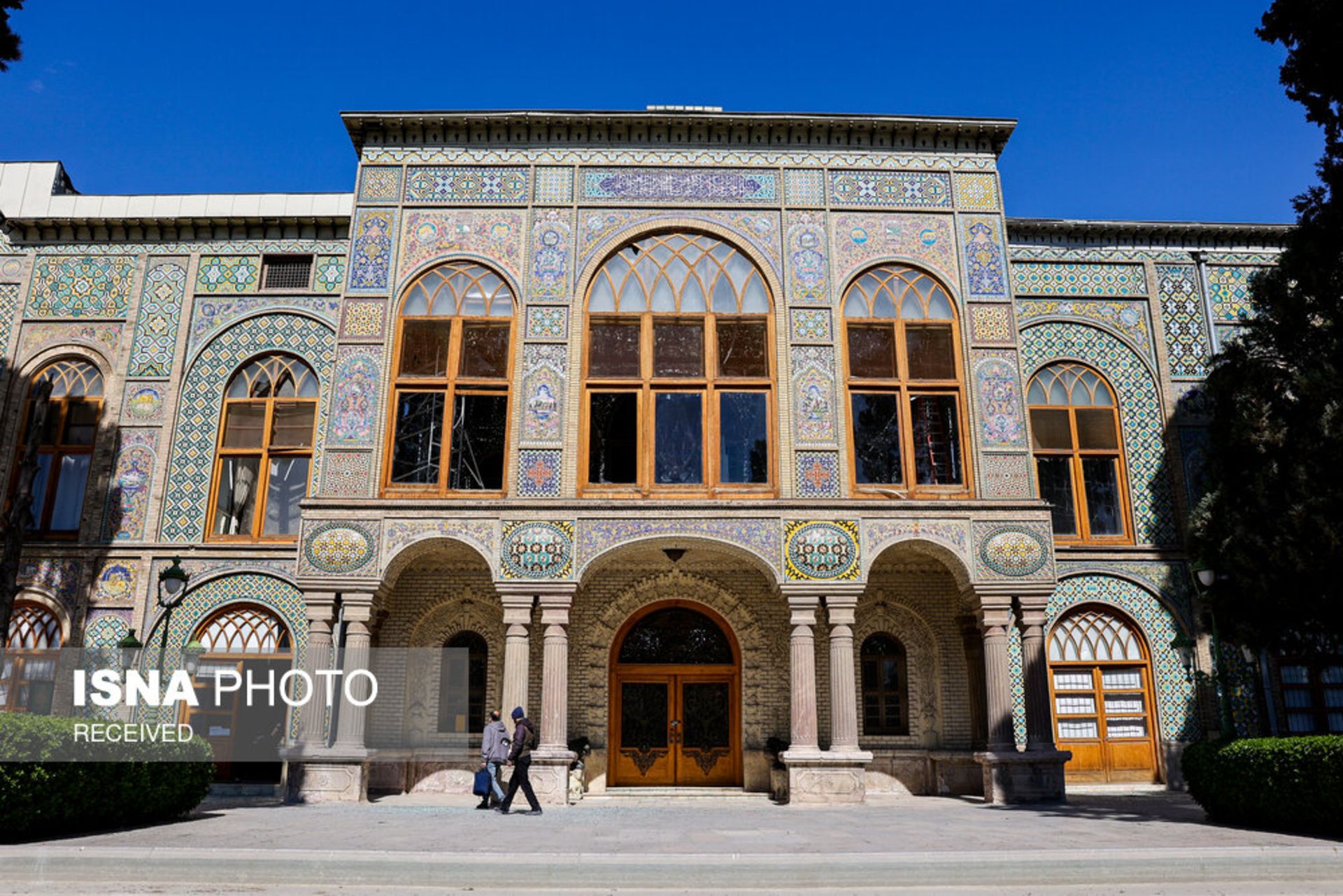 آسیب کاخ گلستان 