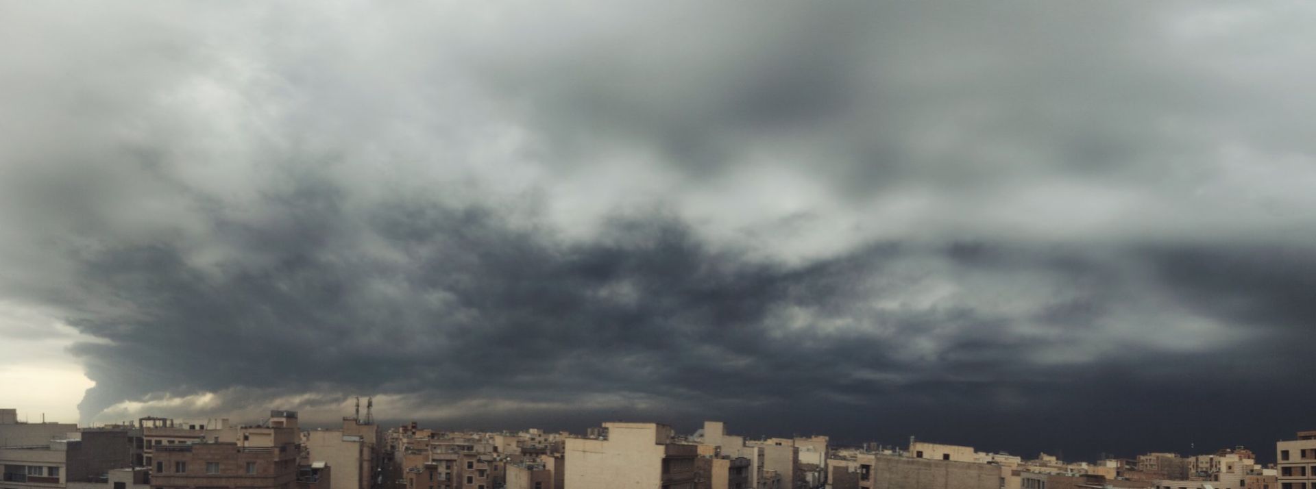 ابر دود و باران اسیدی تهران 