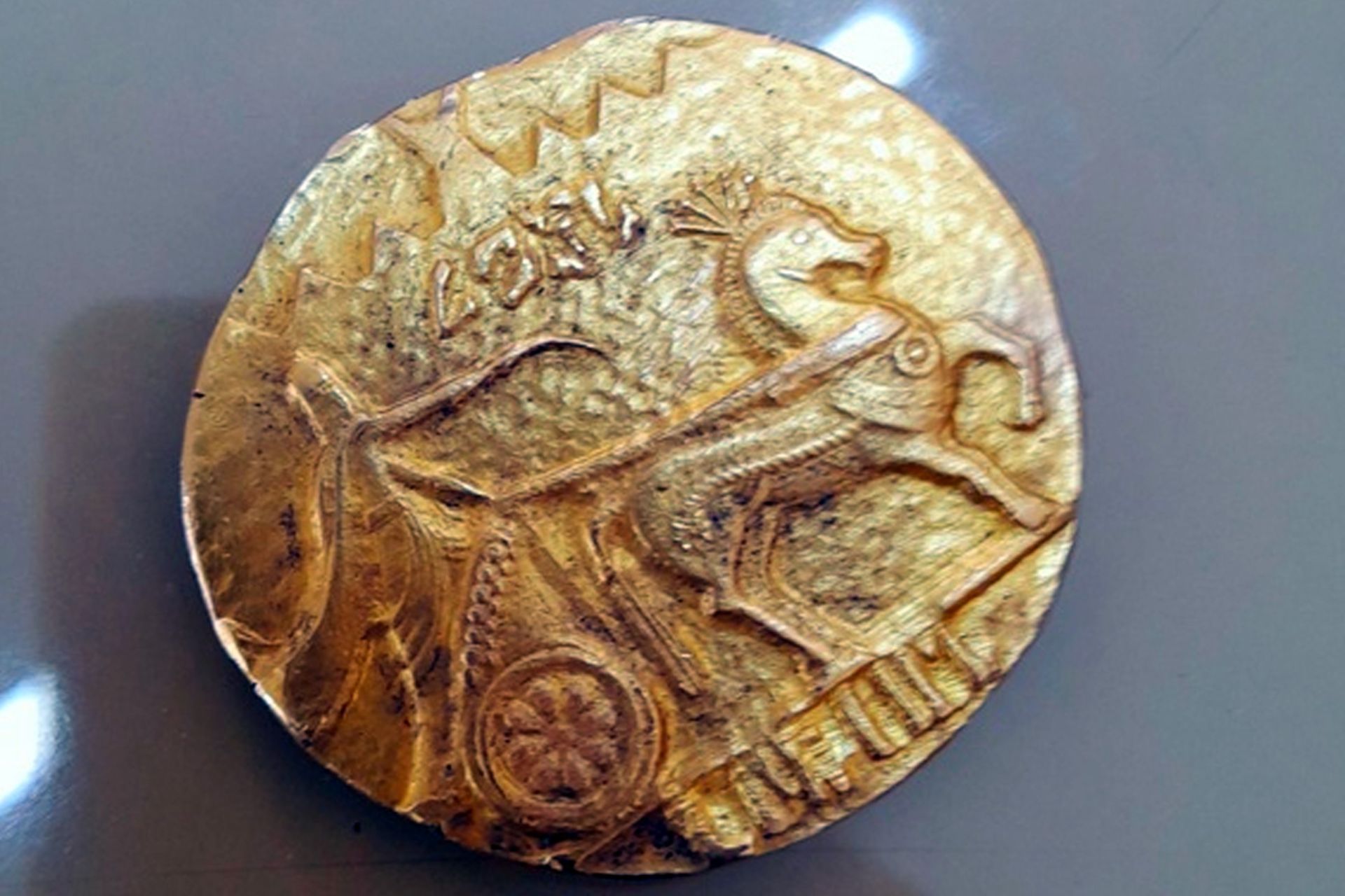 کشف سکه باستانی از قاچاقچی