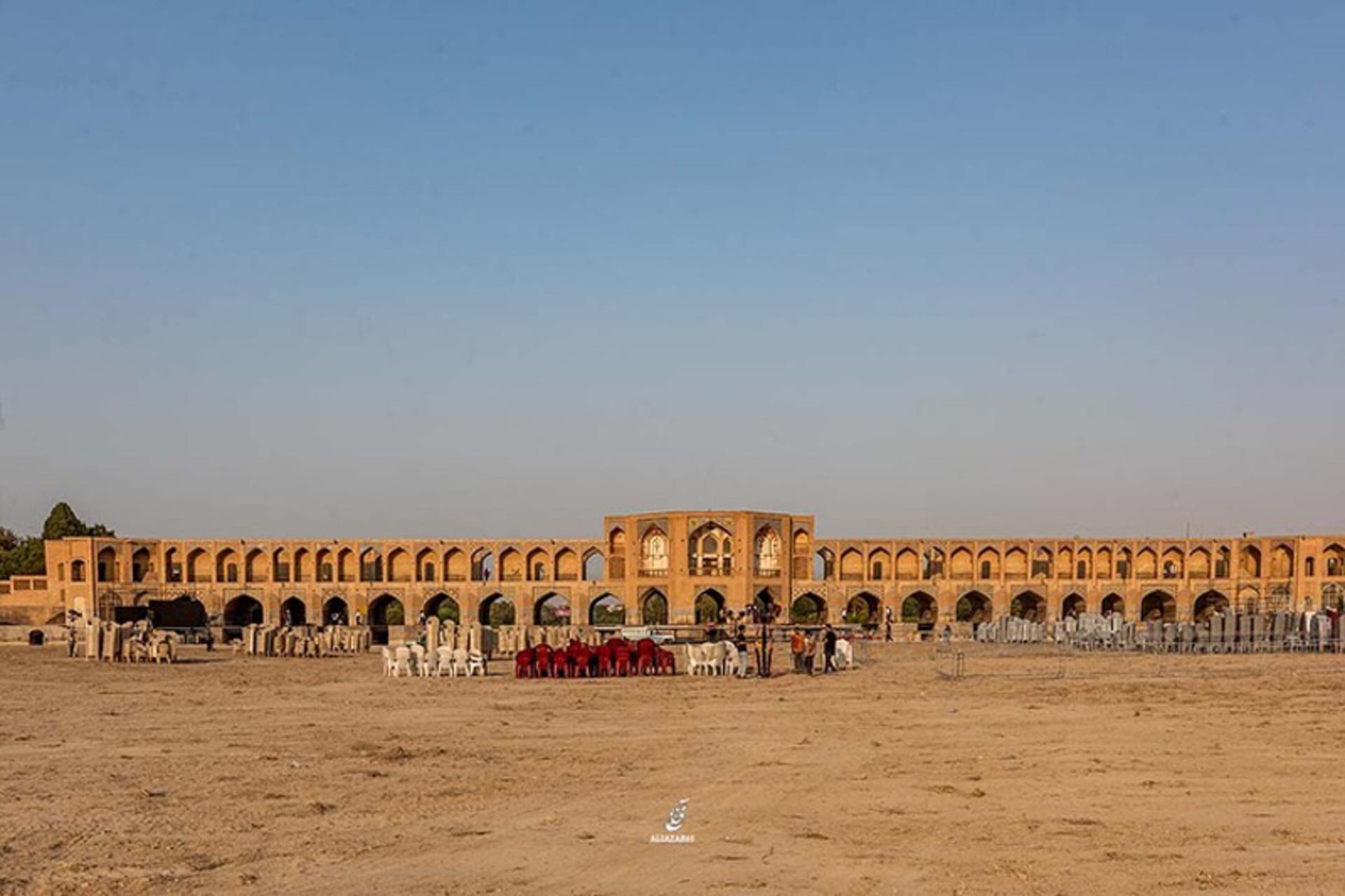 برگزاری کنسرت در کف زاینده رود