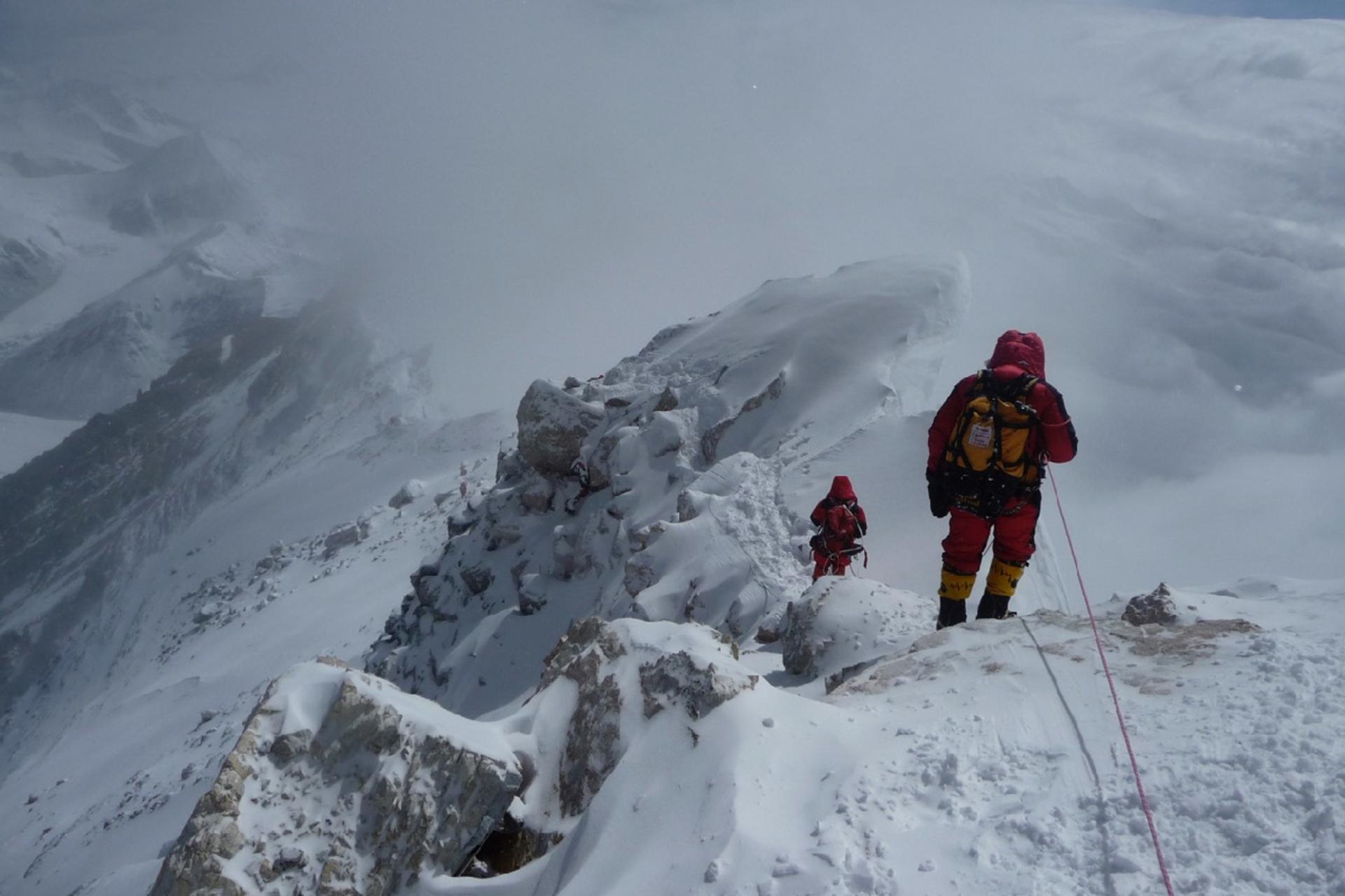 اجتناب از صعود به کوهستان