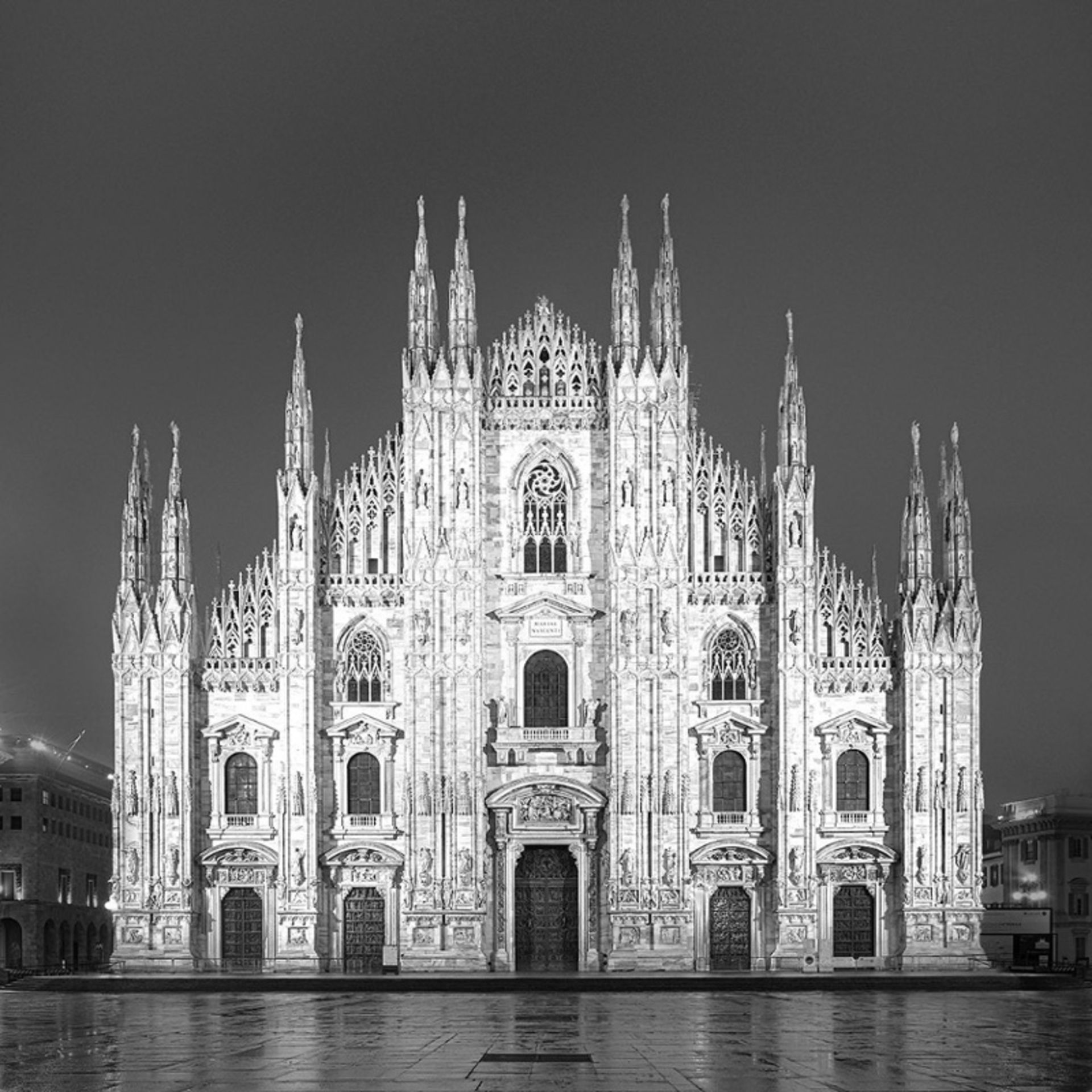 ساختمان تاریخی سفید