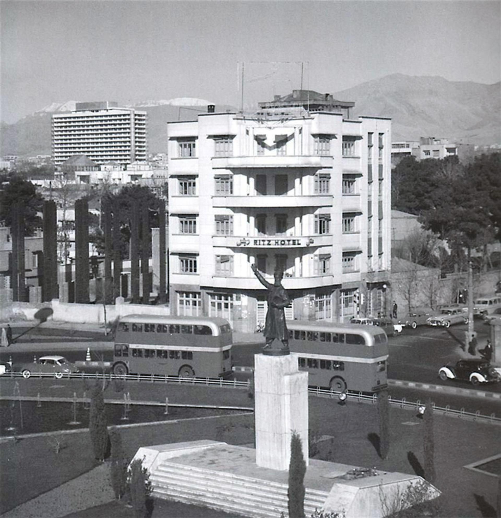 عکس قدیمی میدان فردوسی