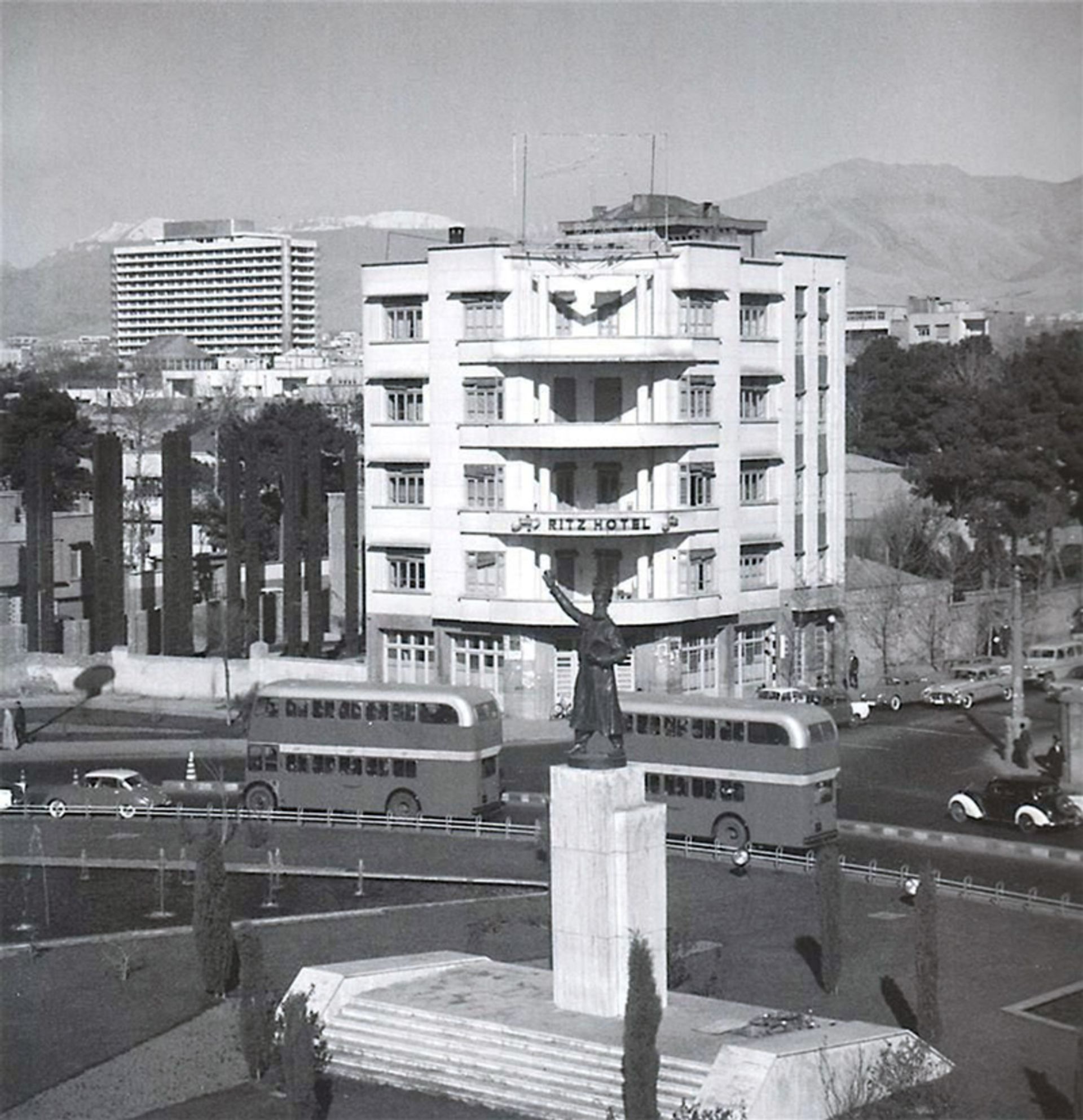 عکس قدیمی میدان فردوسی