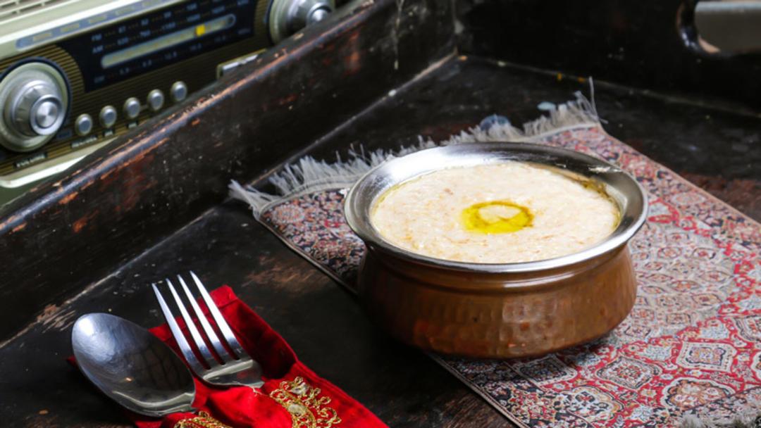 غذای عربی هریس در دیگ مسی