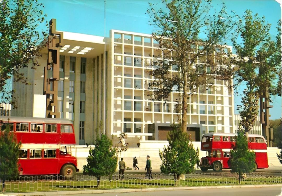 عکس تاریخی ساختمان مجلس سنا در تهران