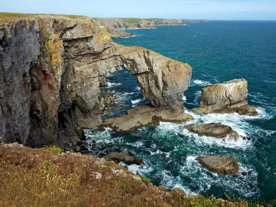 2015-06-2015-05-15-1431721319-6639877-2554bc10ed9889c6c03ab4c7d_intl_natl_parks_pembrokeshire_2015_cr_roberthardingworldimagery_alamy