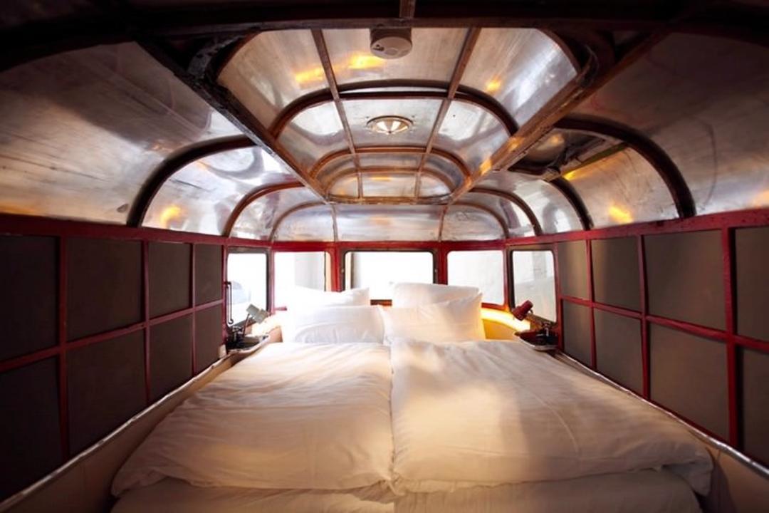 2015-06-amazing-hotels-world-theme-11