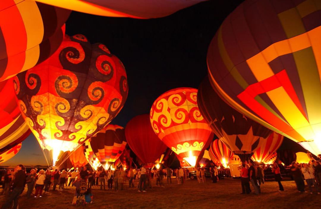 2015-06-unique-festivals-around-the-world-albuquerque-international-balloon-fiesta-2