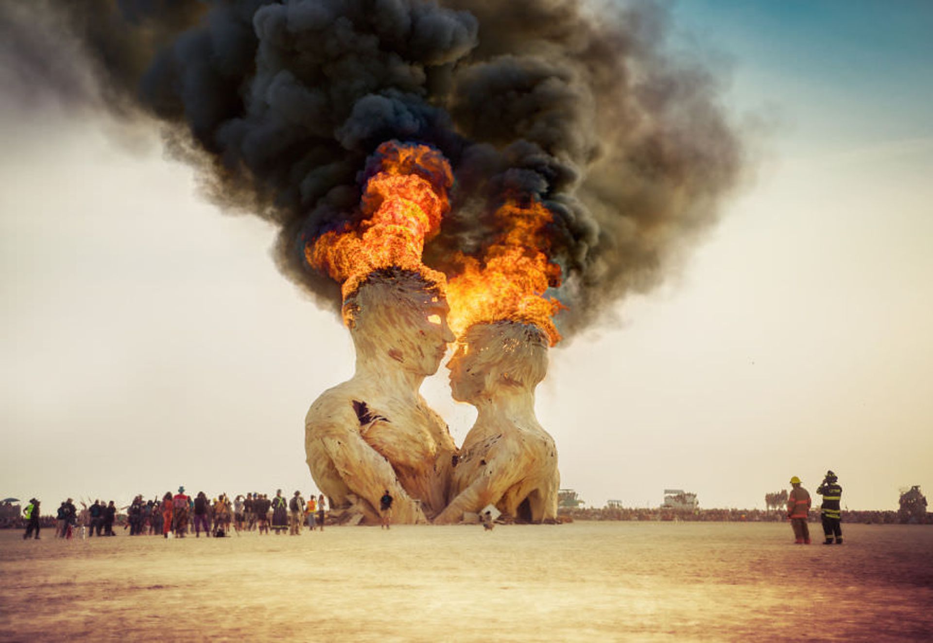2015-06-unique-festivals-around-the-world-burning-man-trey-ratcliff-11__880