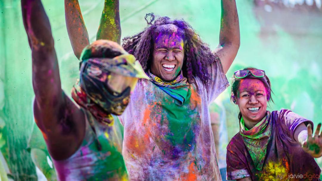 2015-06-unique-festivals-around-the-world-holi-festival-india-5