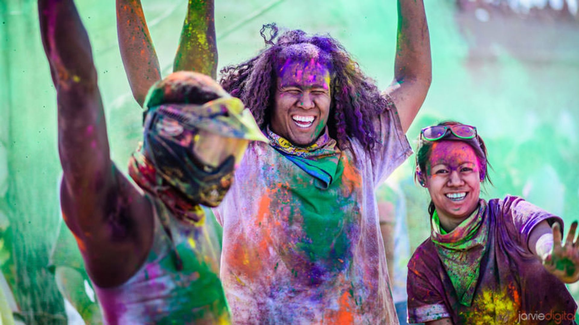 2015-06-unique-festivals-around-the-world-holi-festival-india-5