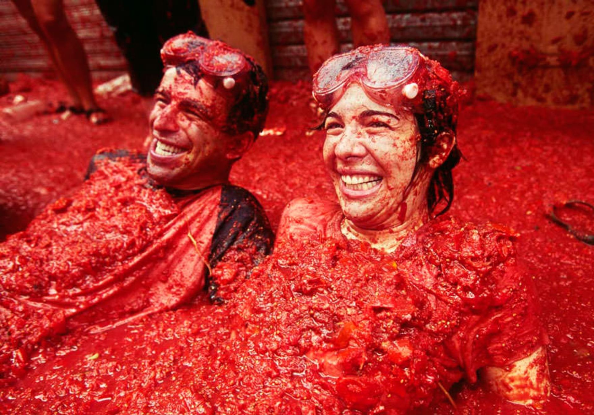 2015-06-unique-festivals-around-the-world-la-tomatina-3
