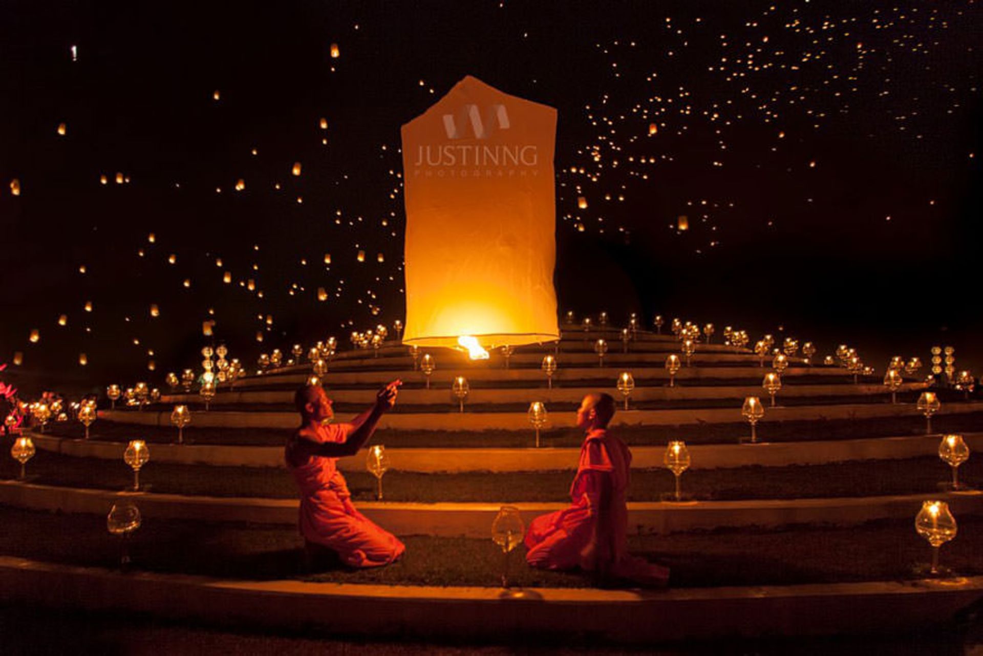 2015-06-unique-festivals-around-the-world-yi-peng-lantern-festival-5