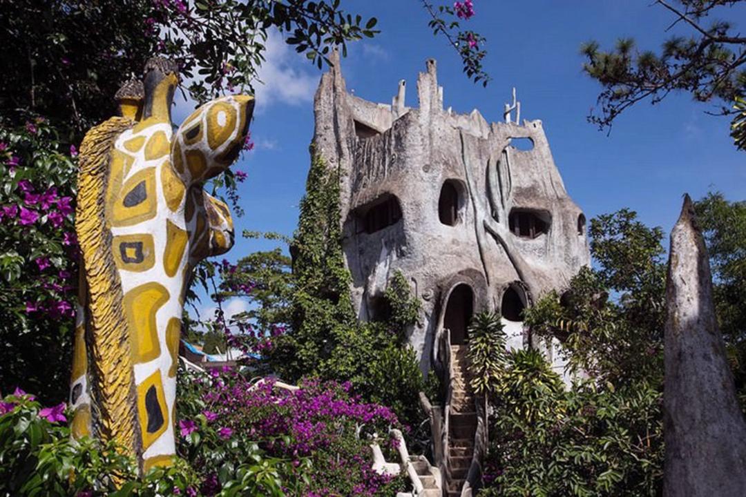 2015-06-unusual-themed-hotels-19__8801
