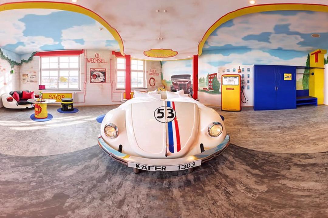 2015-06-unusual-themed-hotels-24-31