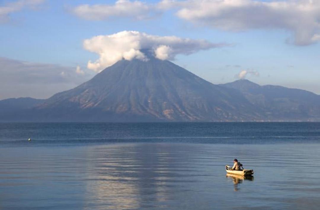 دریاچه Atitlán در گواتمالا