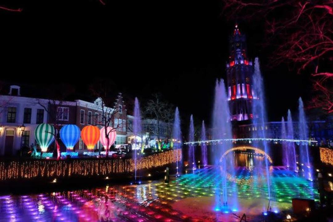 2015-07-20150709-24-06-huis-ten-bosch