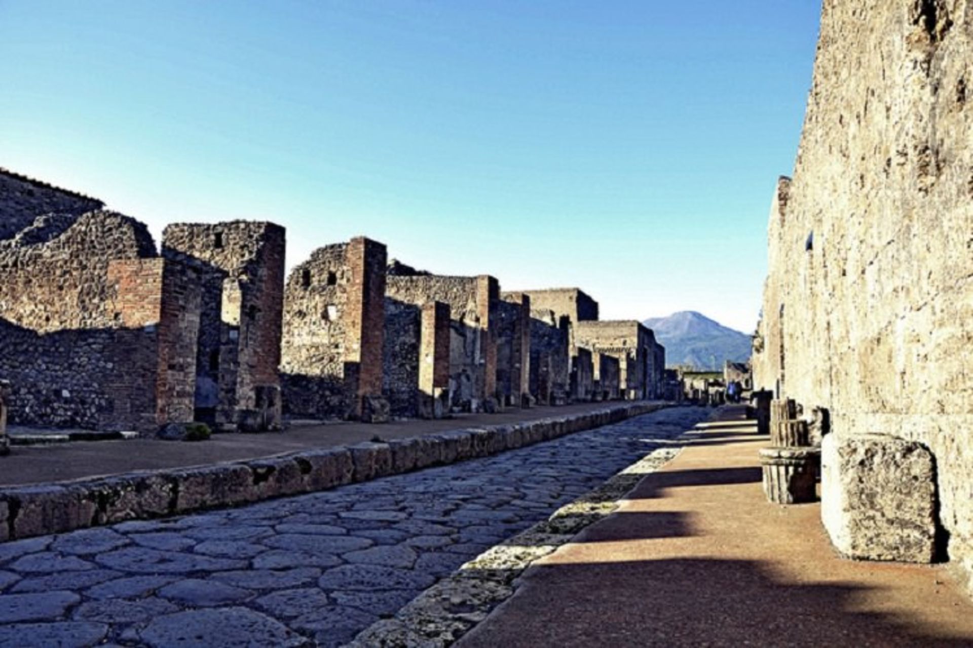 پامپی و هرکیولانئوم (Pompeii & Herculaneum)
