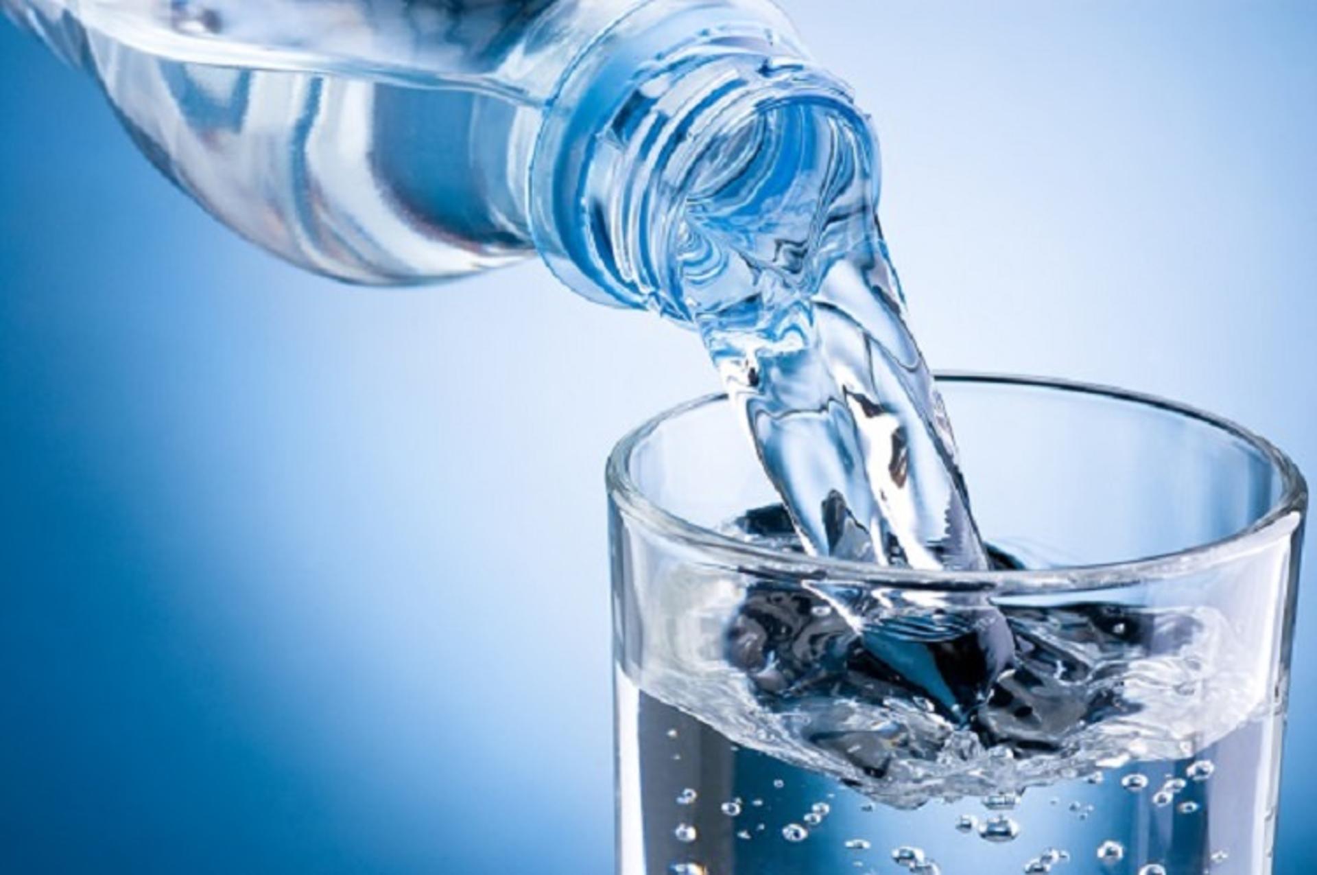 Glug bottles of water