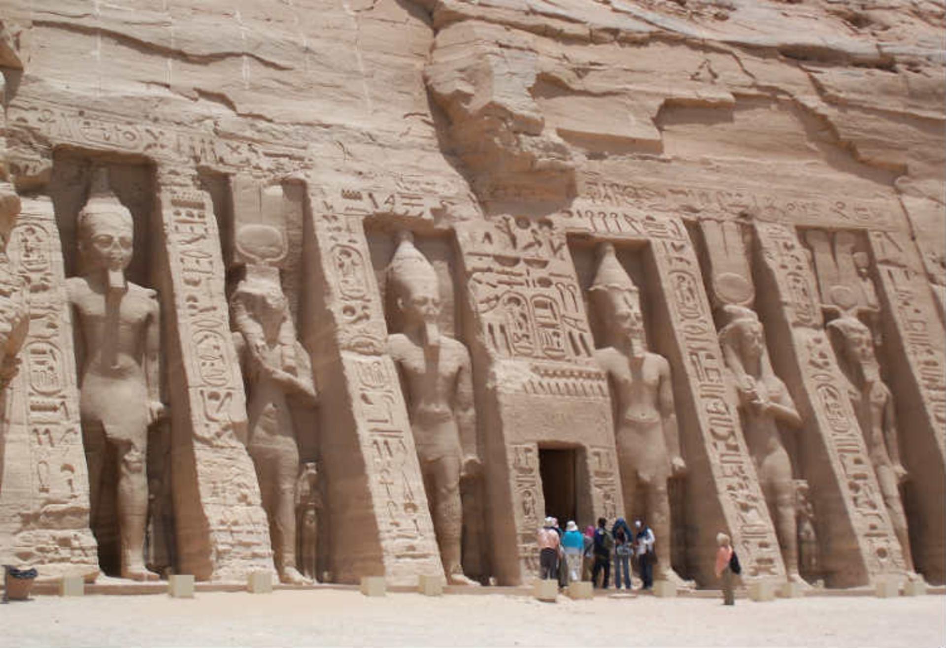 2015-07-abu-simbel