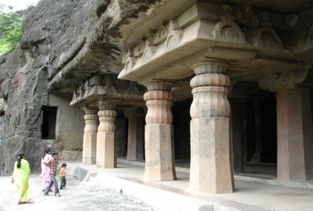 2015-07-aurangabad_-_ajanta_caves_57